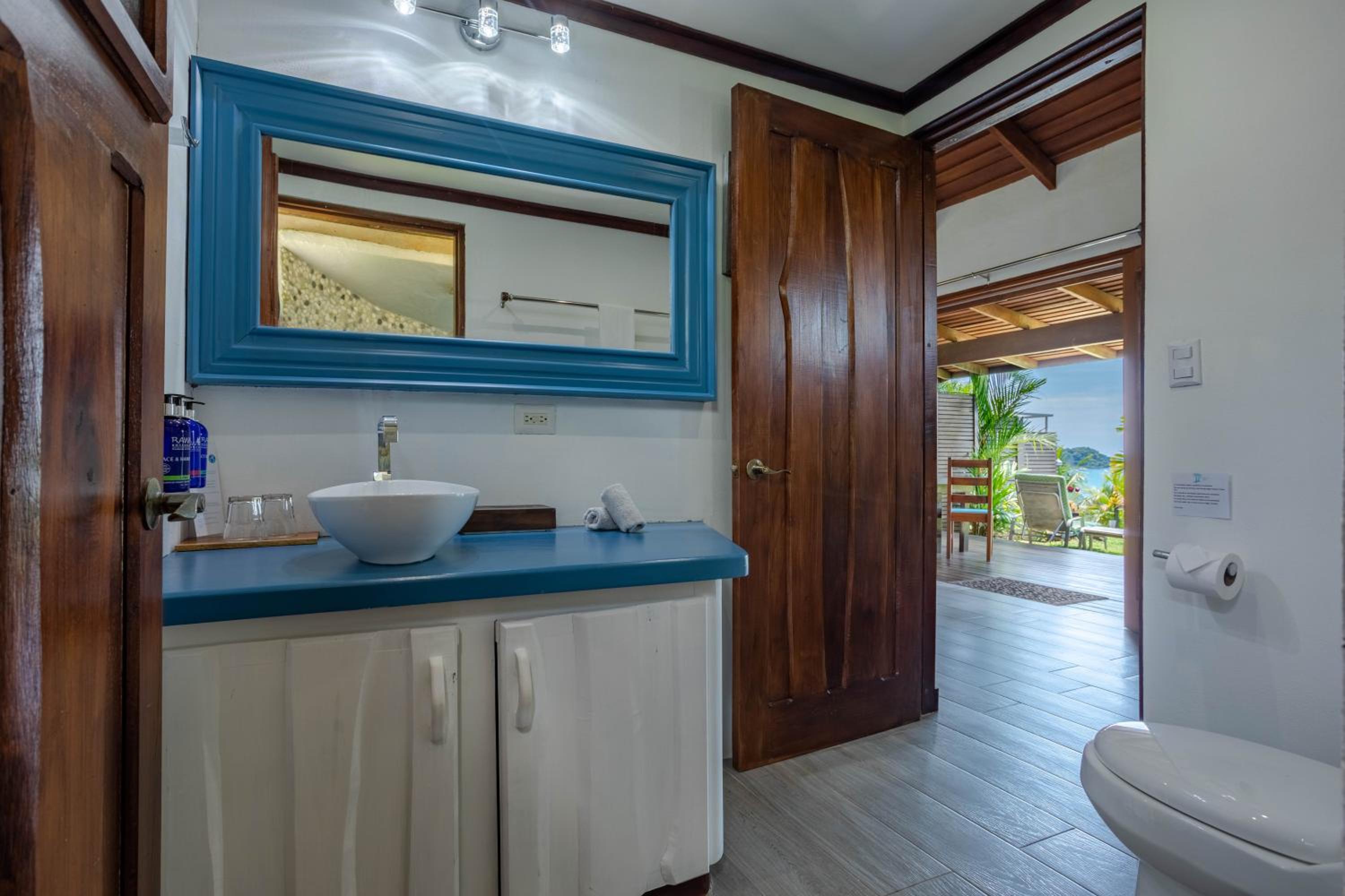 King Room with Sea View photo 2