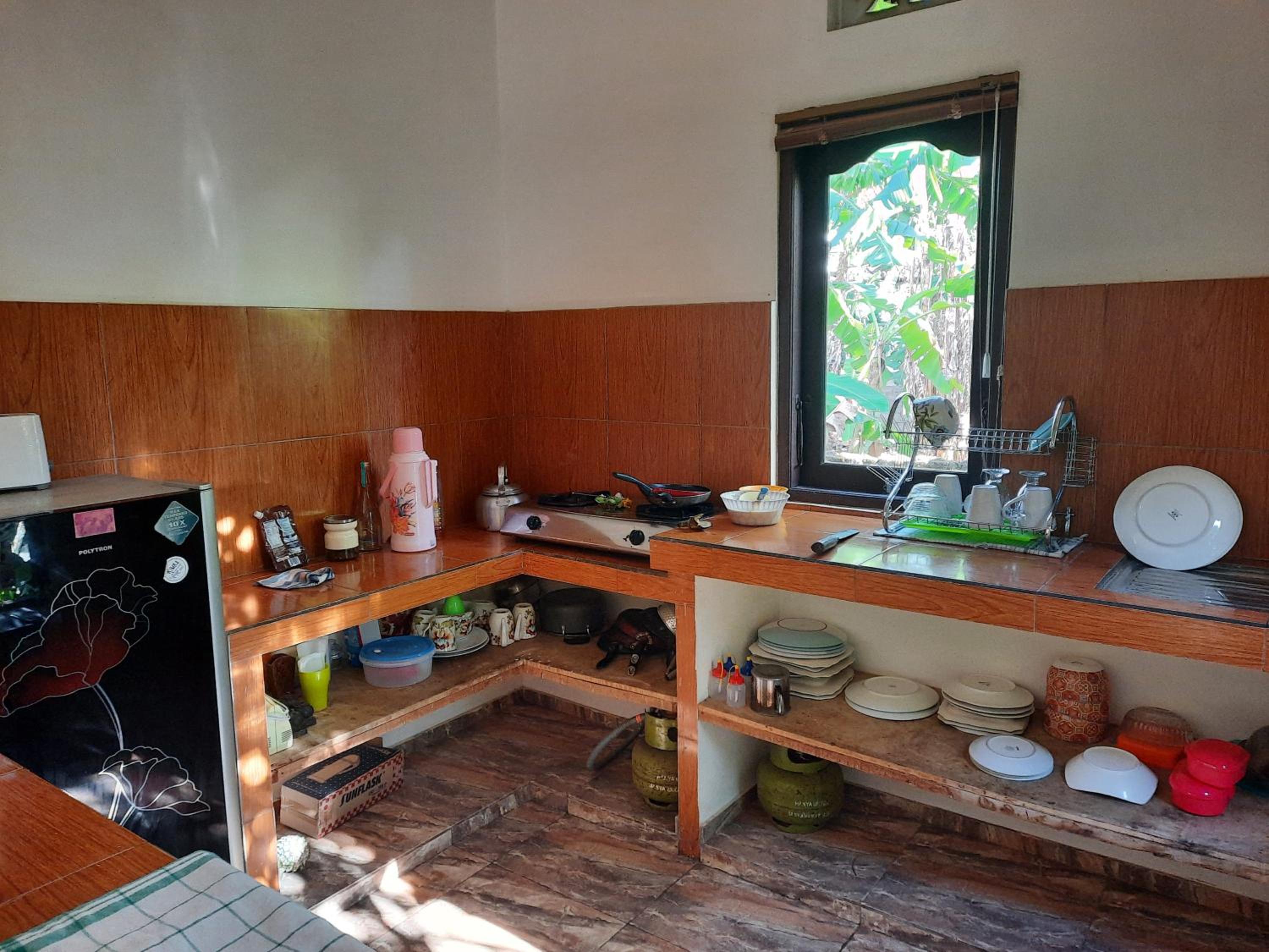 Budget Double Room - Photo 13