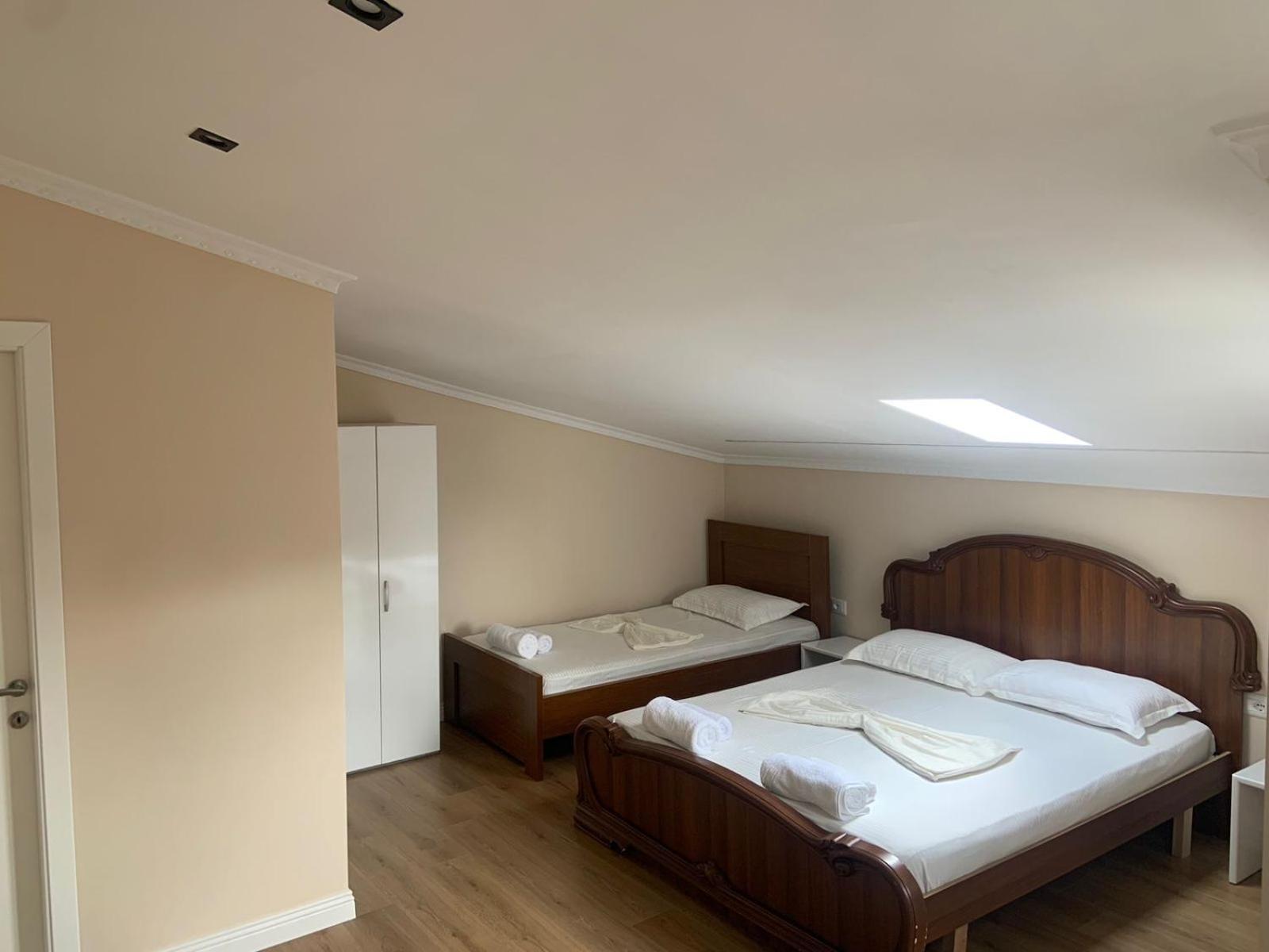 Double Room with Private Bathroom photo 1