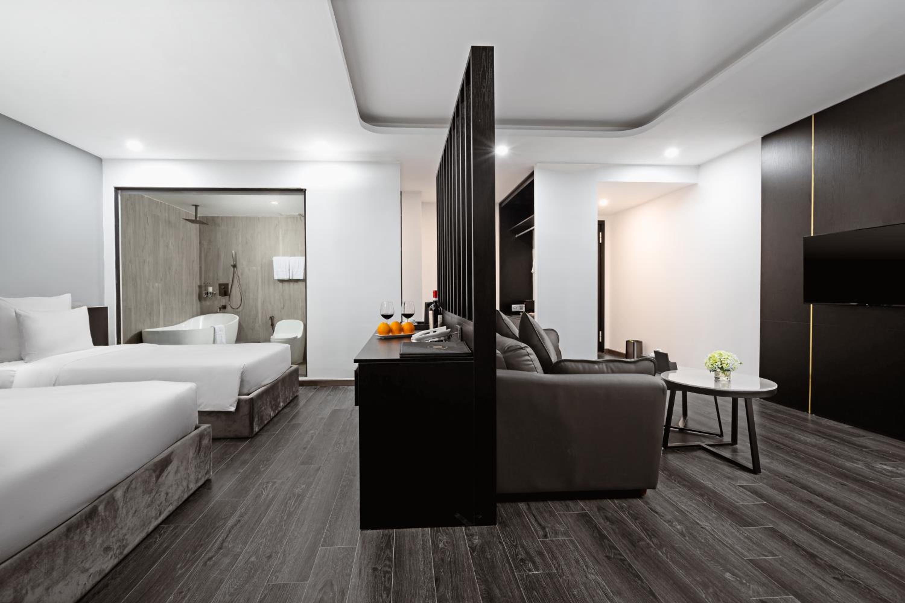 Family Suite - Photo 7