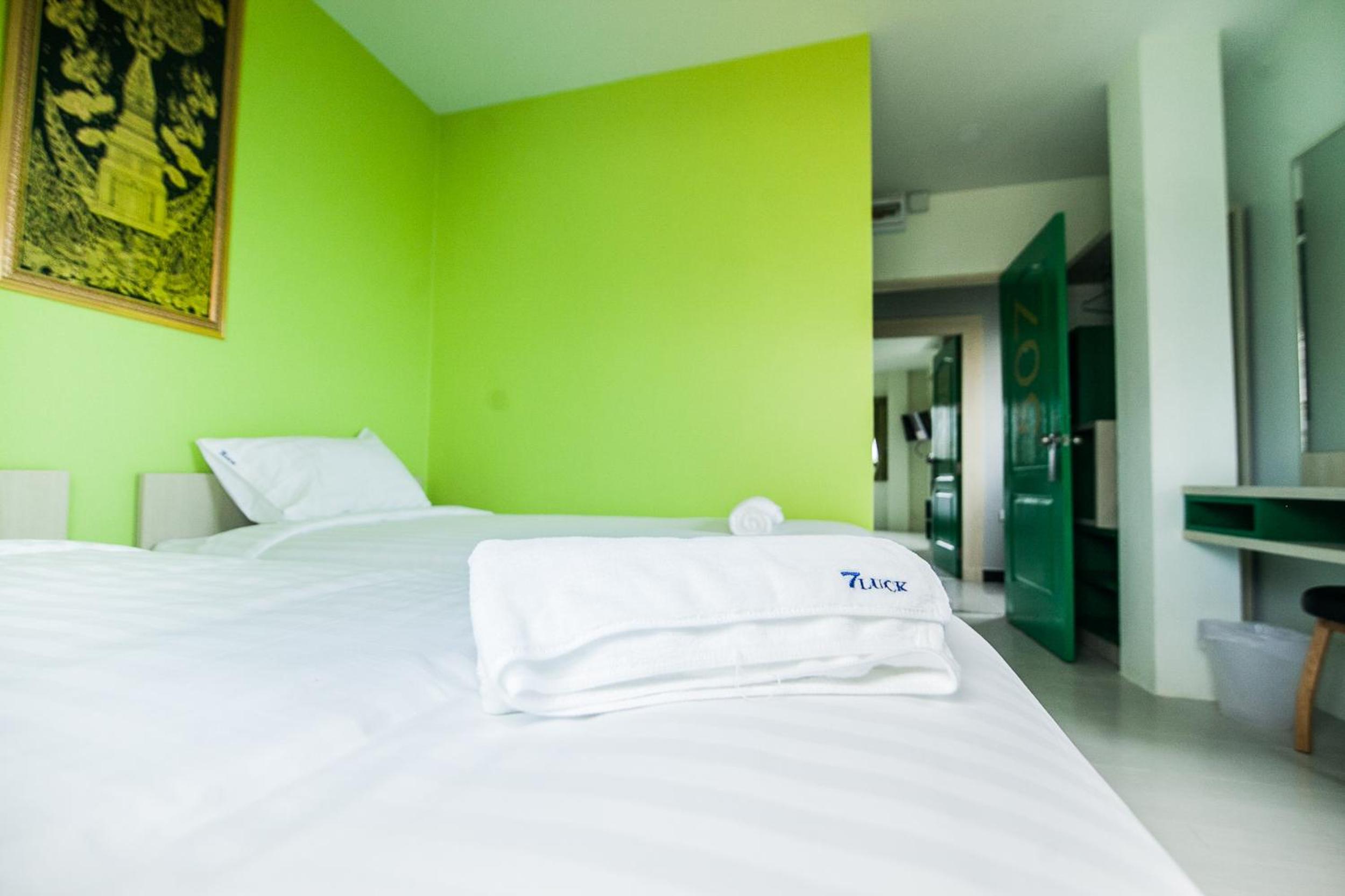 Standard Twin Room photo 3
