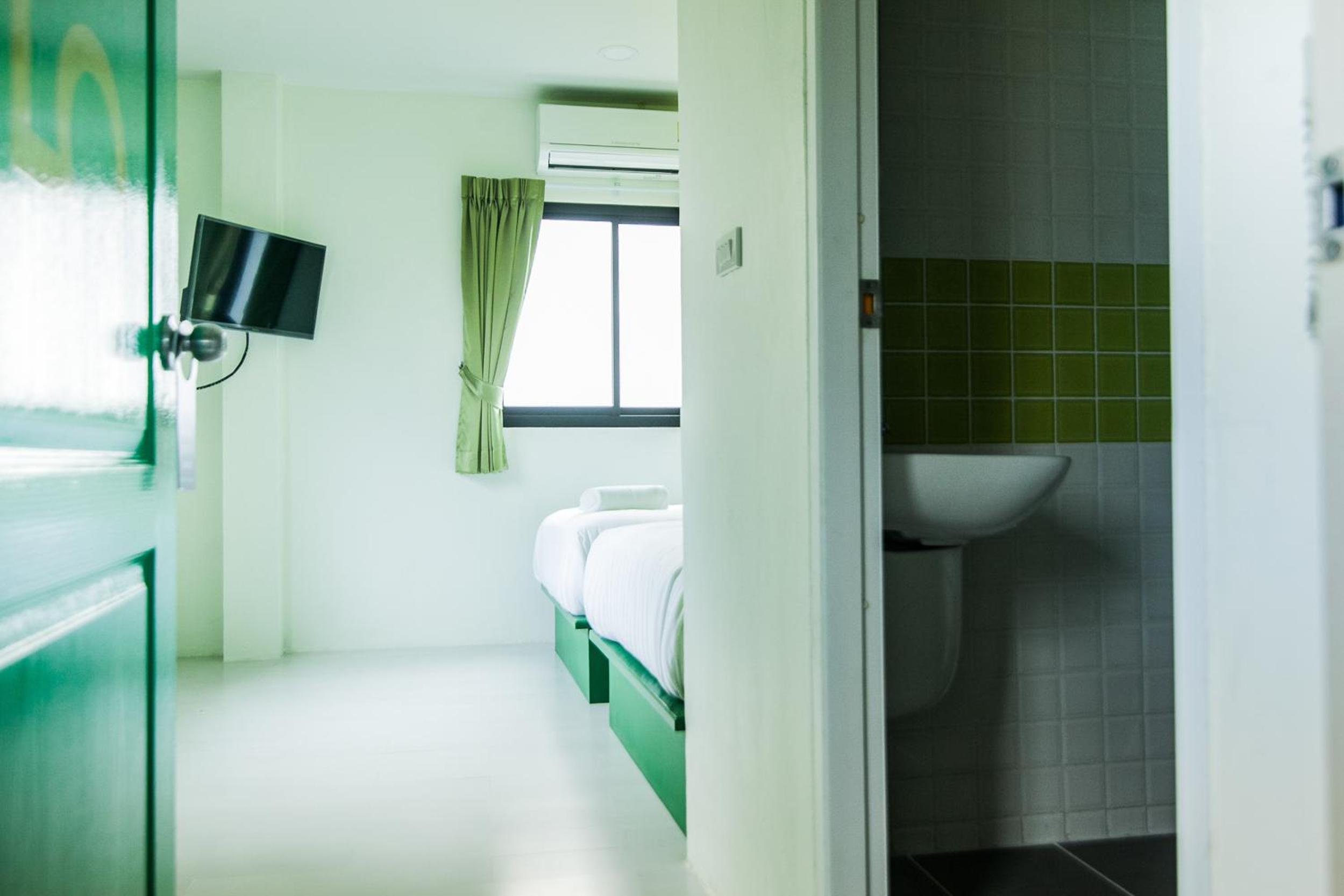 Standard Twin Room photo 2