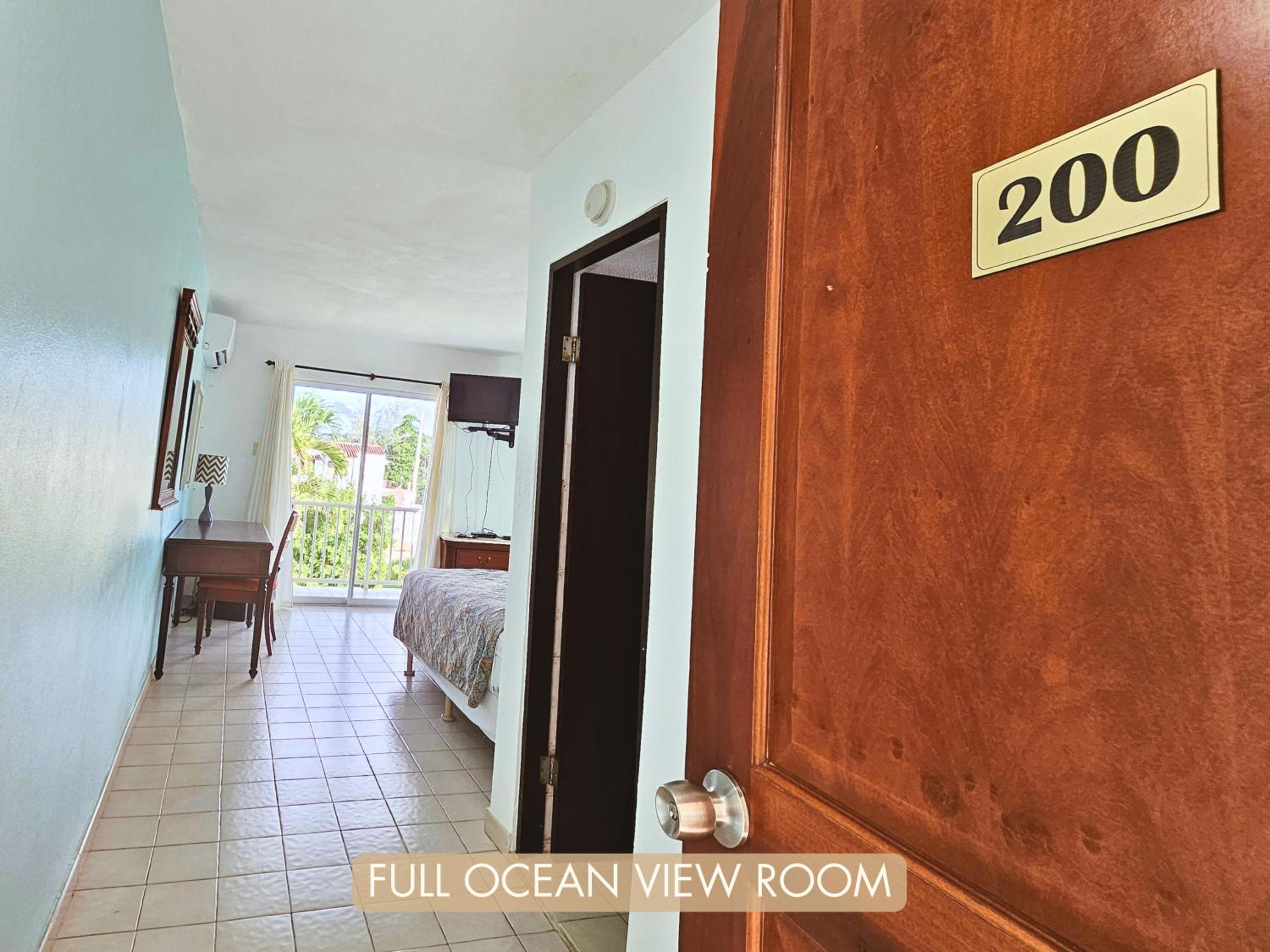 Deluxe Double Room with Balcony and Sea View