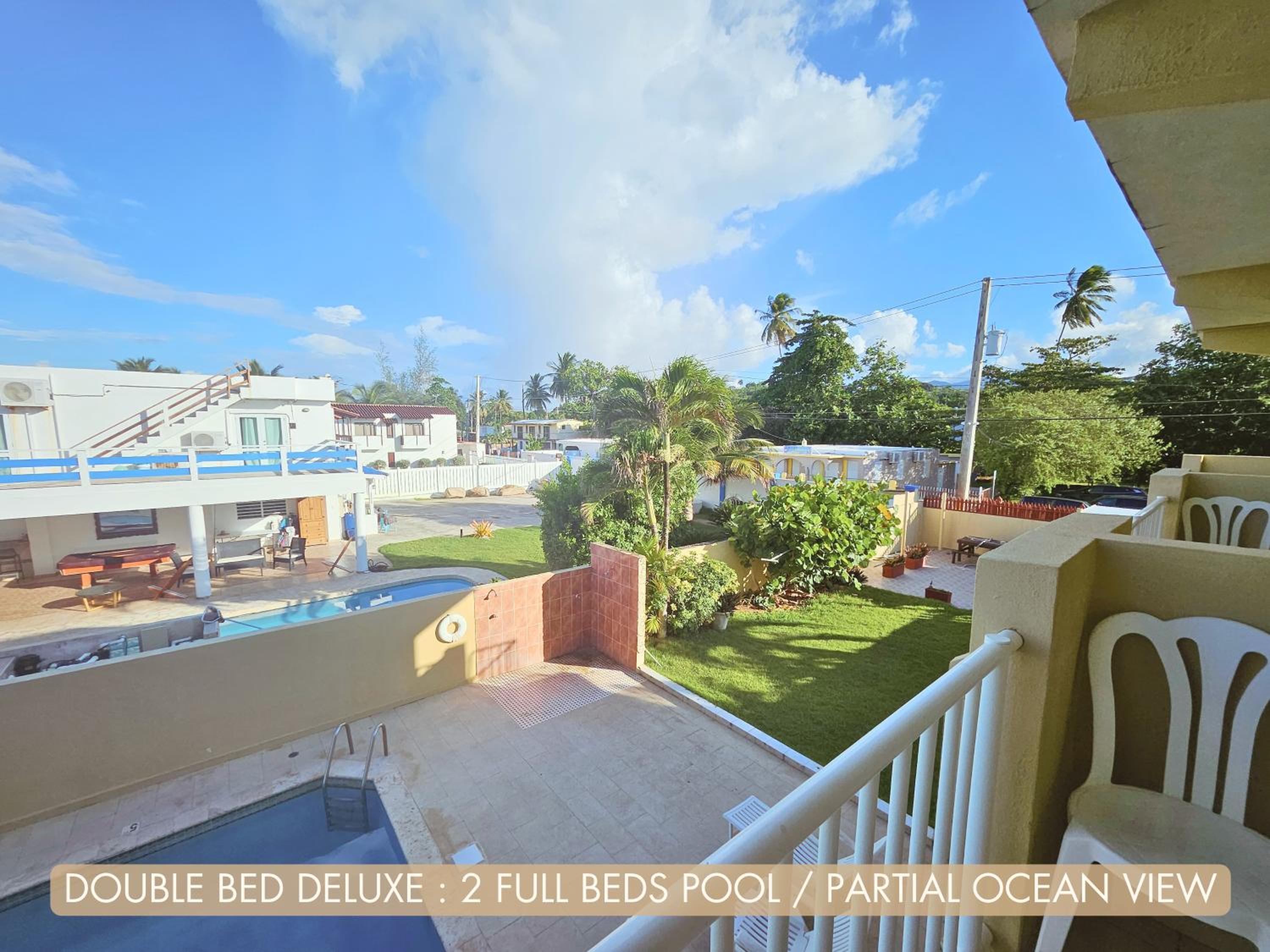 Deluxe Double Room with Balcony photo 2
