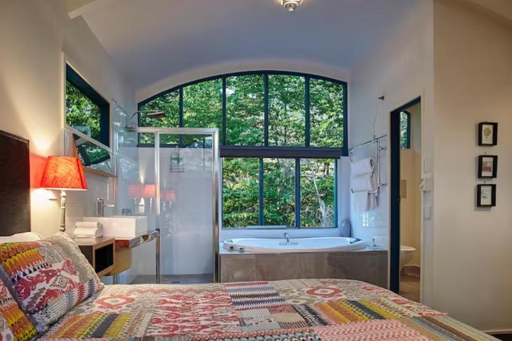 The Studio One-Bedroom Cottage photo 2