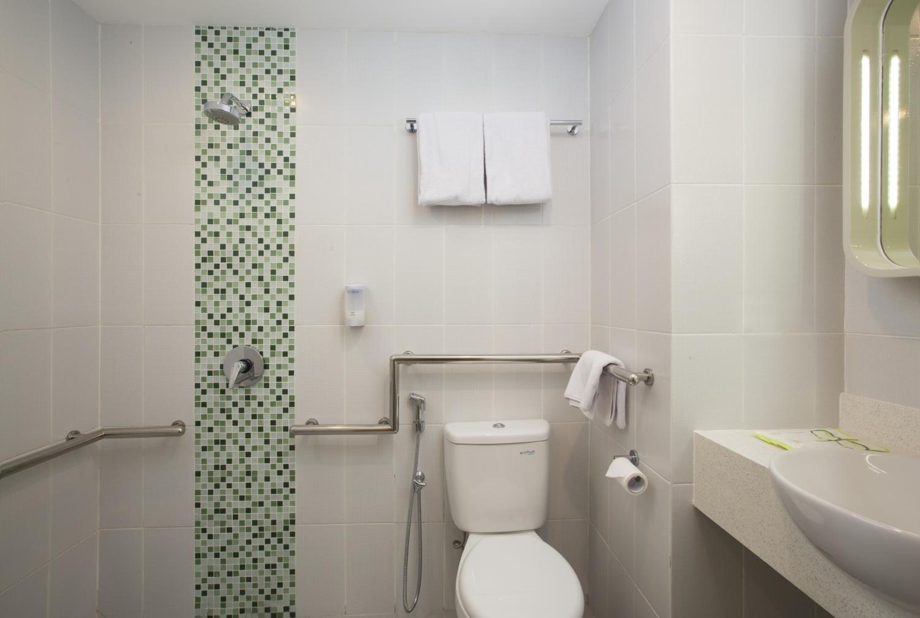 Zest Queen Room photo 3