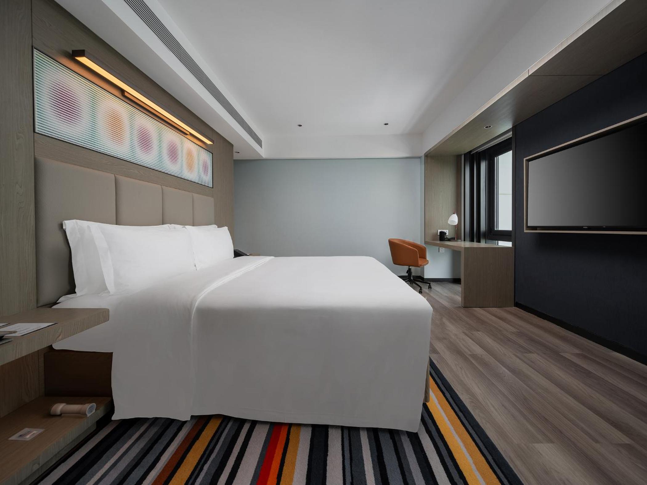 Deluxe Queen Room photo 2