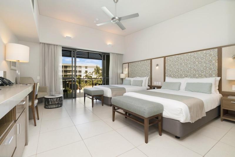 Resort Lagoon Twin Queen Room - Photo 1