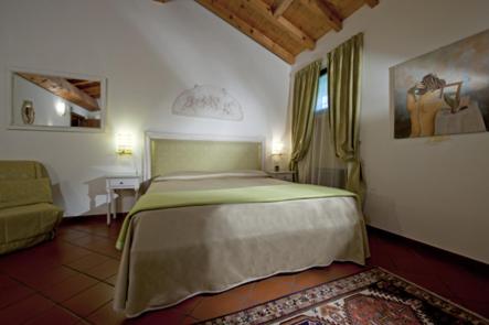 Triple Room - Photo 7