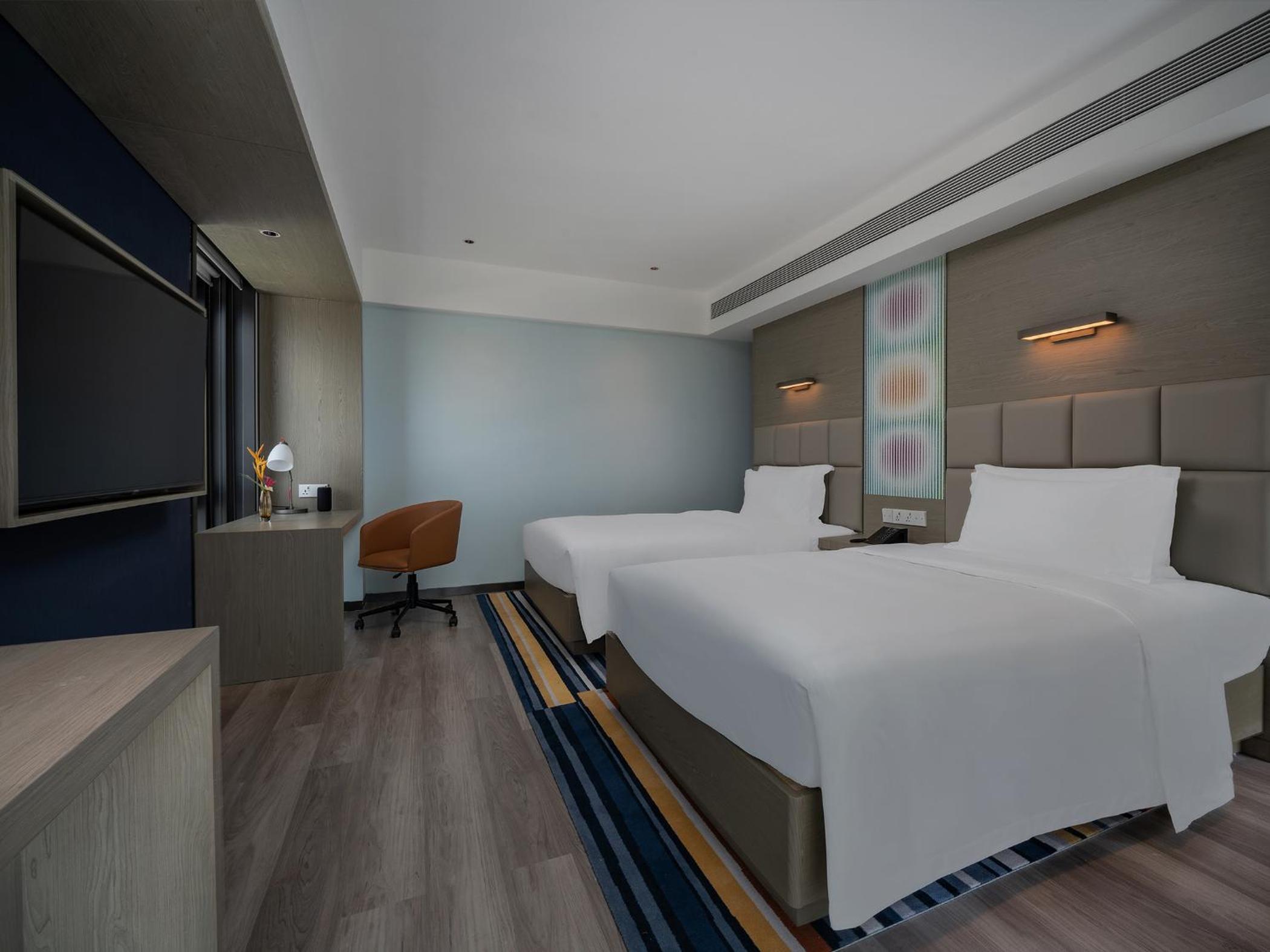 Deluxe Twin Room photo 2