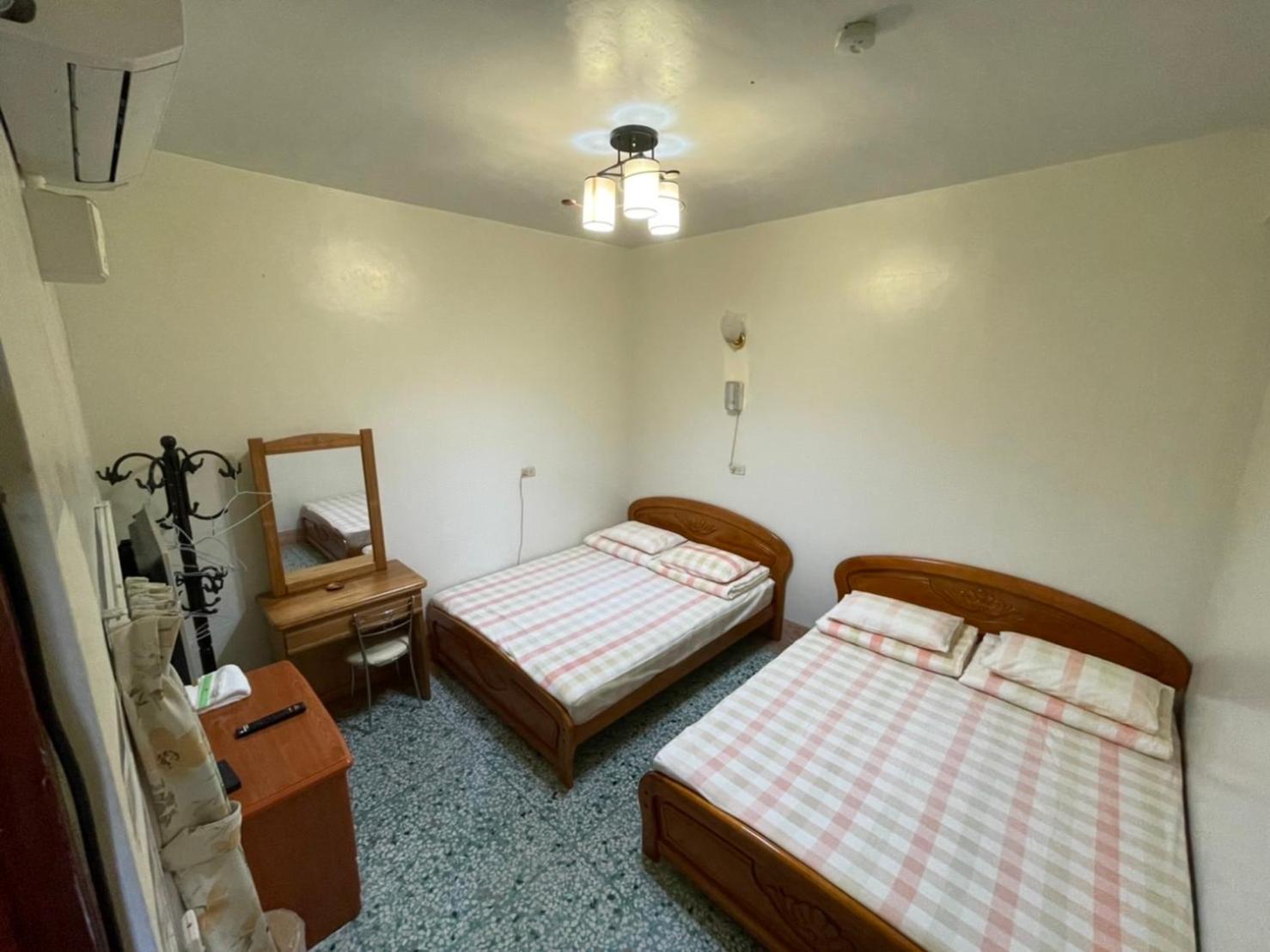 Standard Quadruple Room photo 2