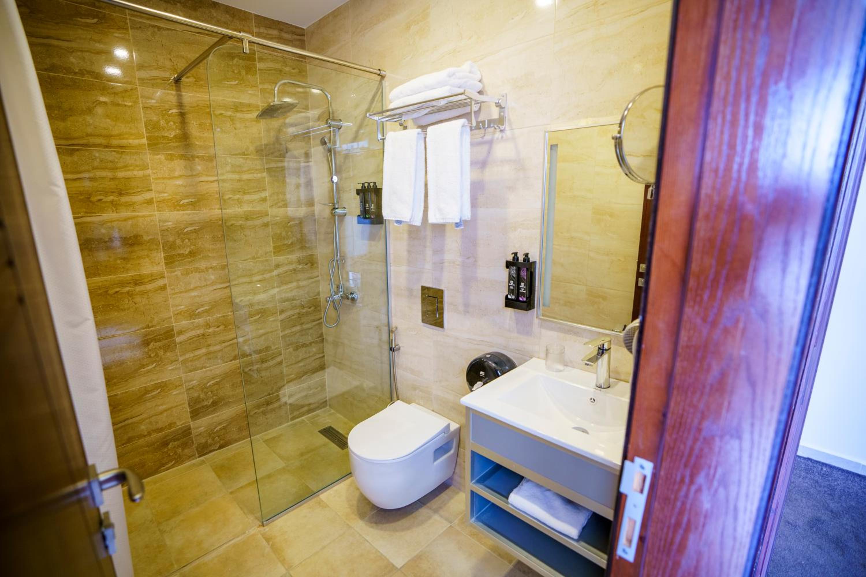 Double Room - Photo 2