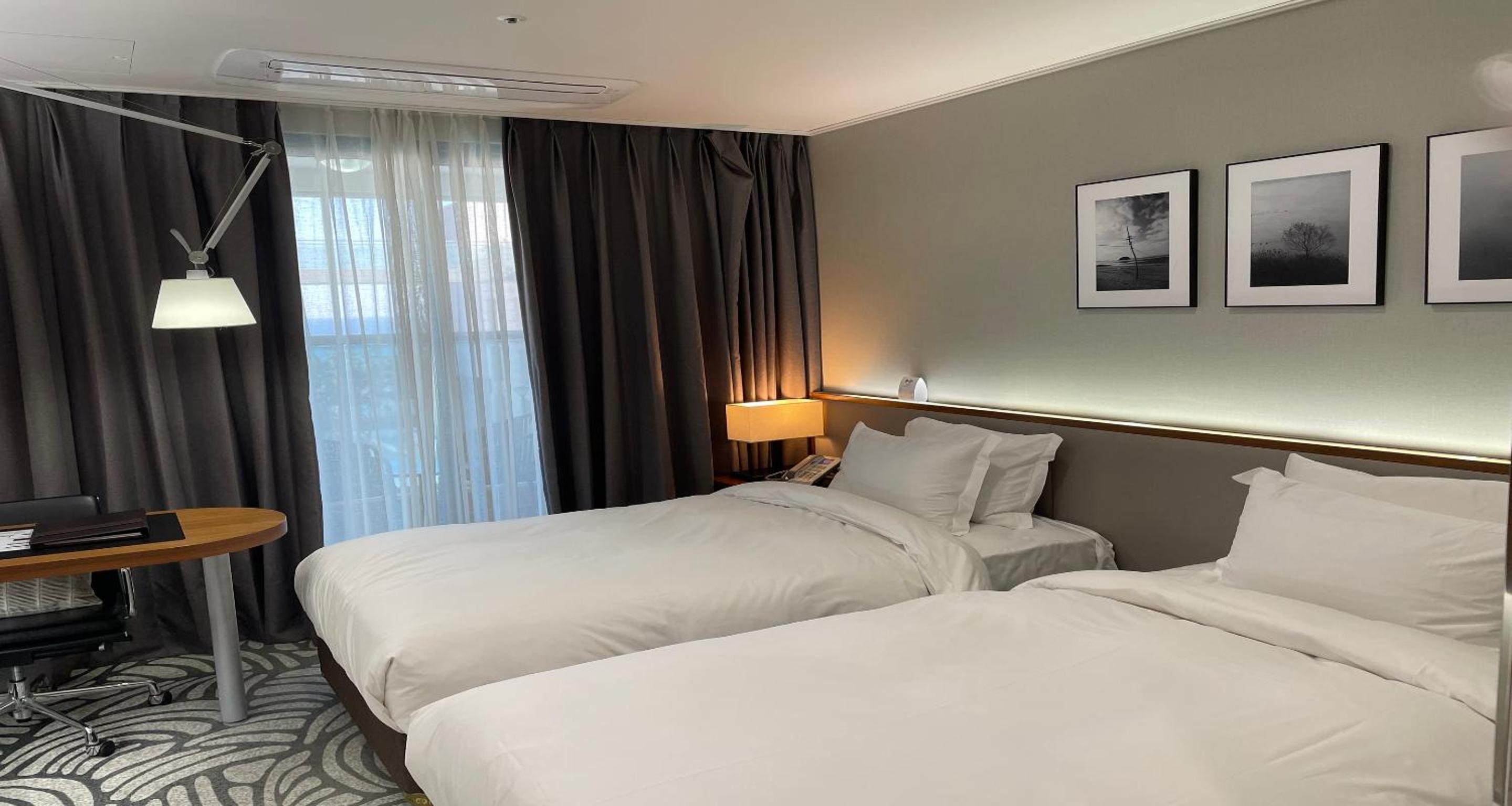 Superior Twin Room - Photo 1