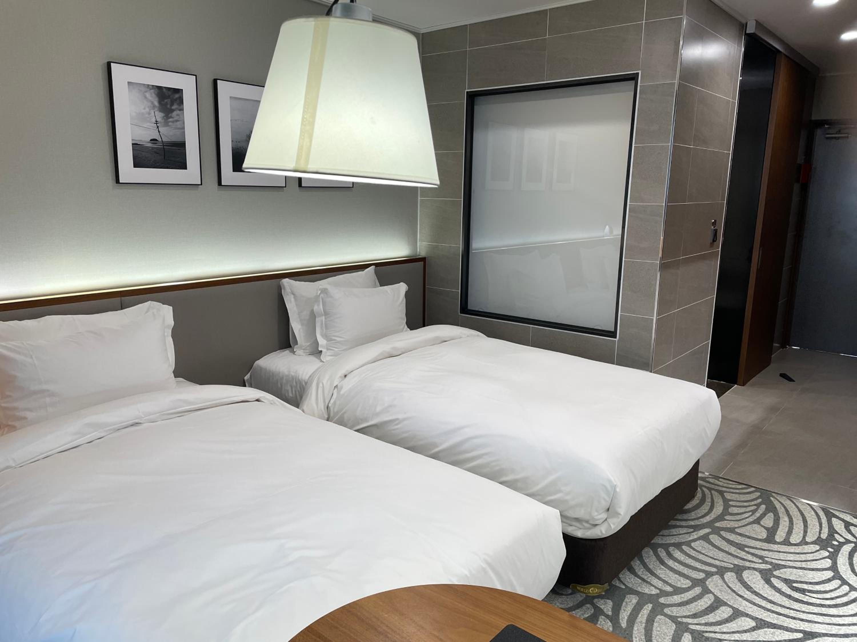 Superior Twin Room - Photo 5