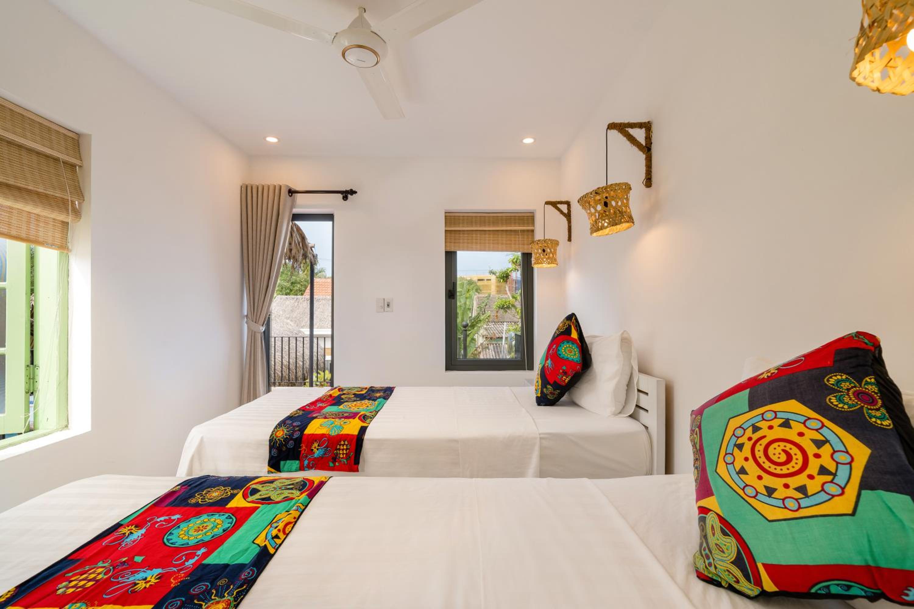 Deluxe Double or Twin Room with Balcony photo 3