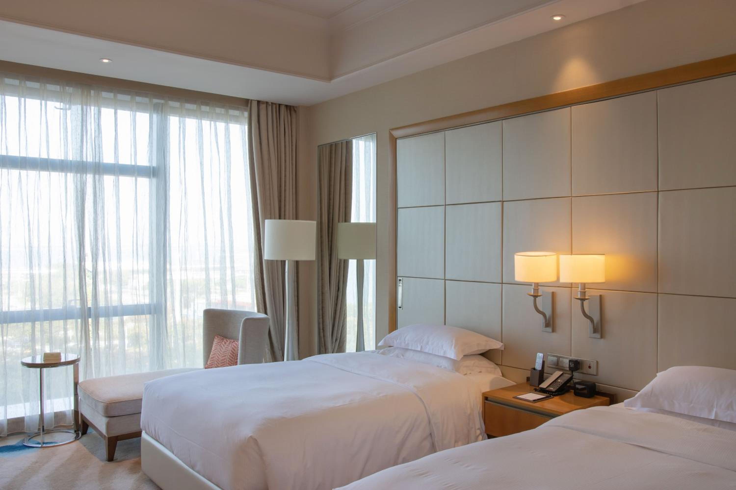 Twin Room with Sea View - Accessible