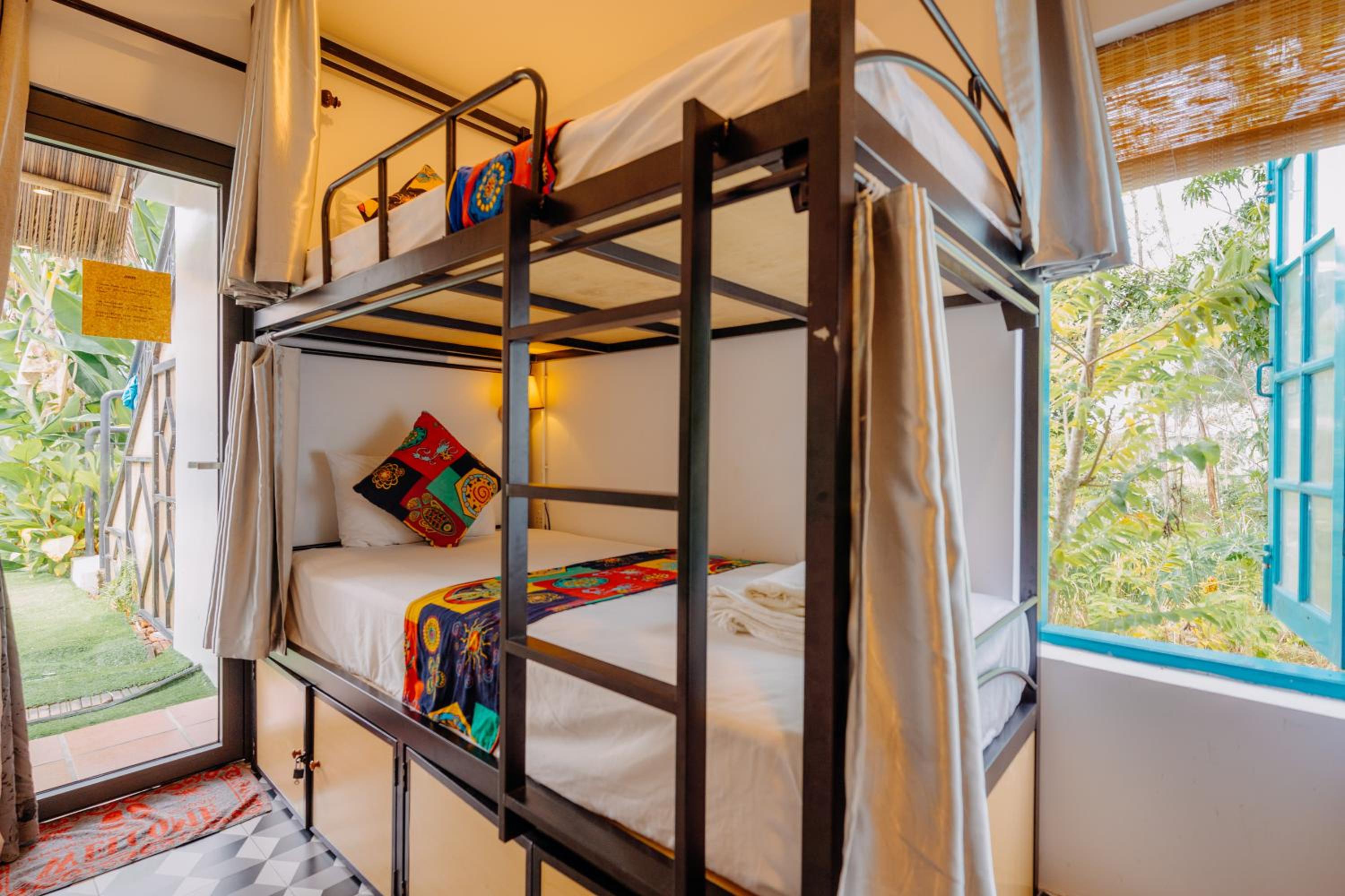 Quadruple Room with Private External Bathroom photo 3