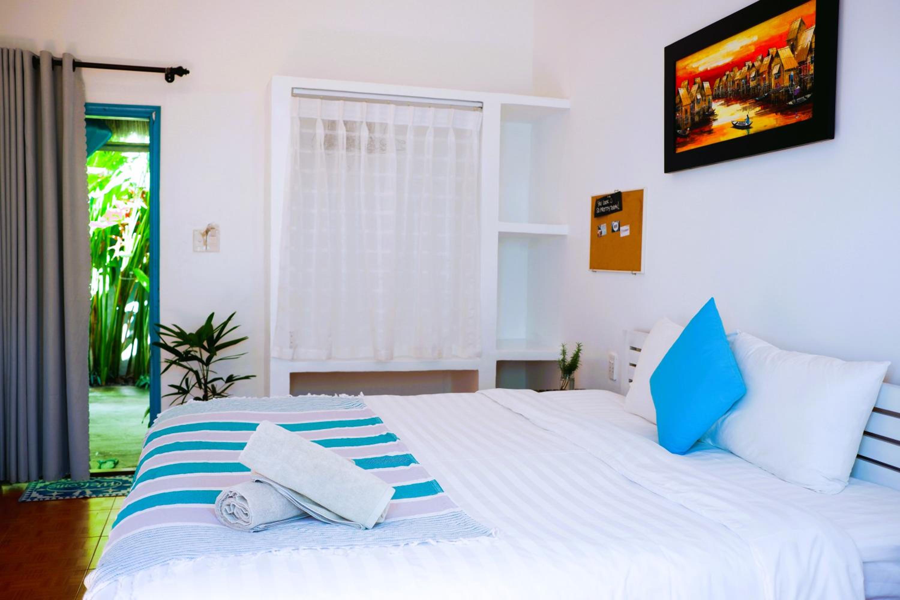 Deluxe Double or Twin Room with Garden View photo 3