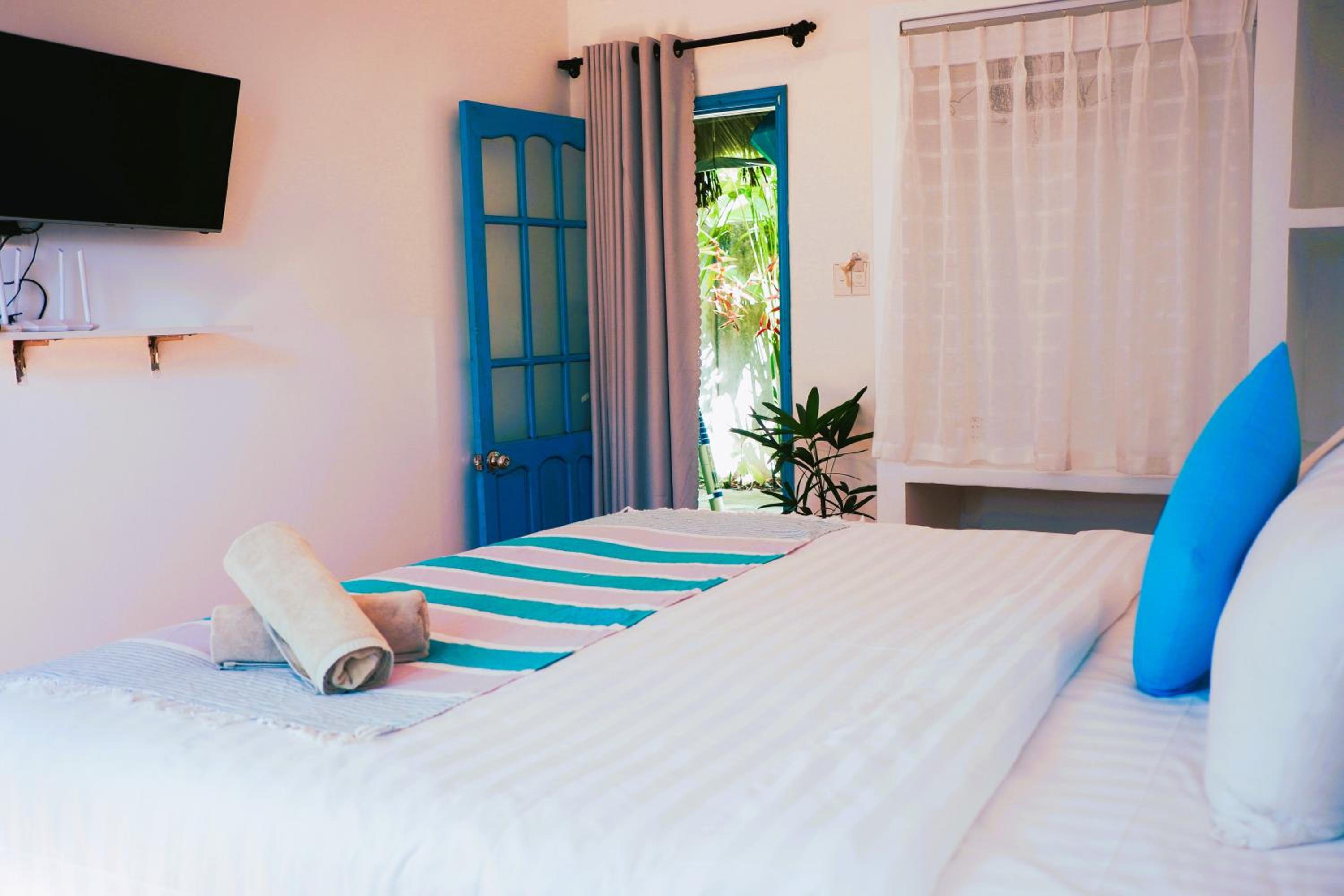 Deluxe Double or Twin Room with Garden View photo 2