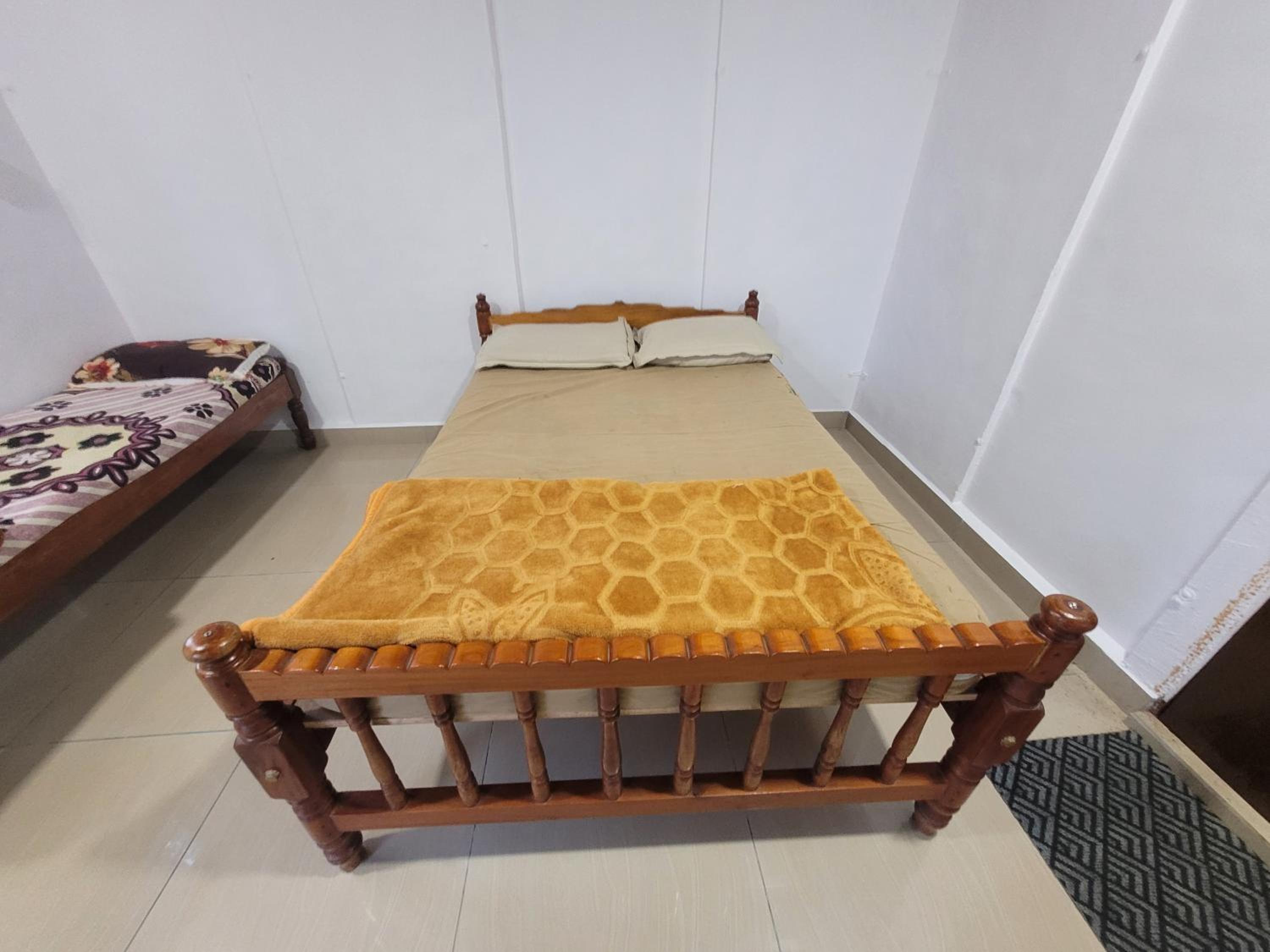 Basic Triple Room photo 2