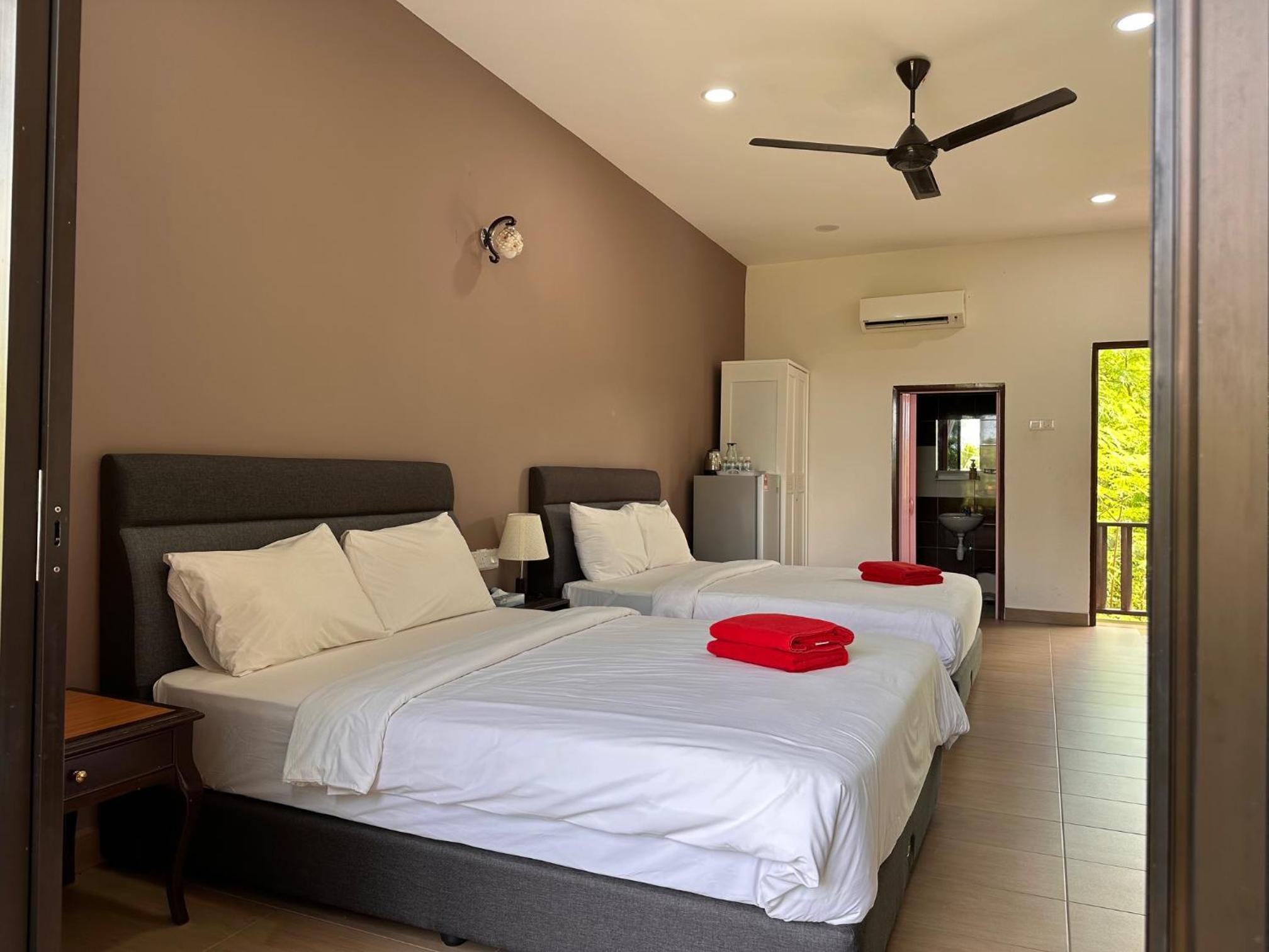 Quadruple Room with Balcony