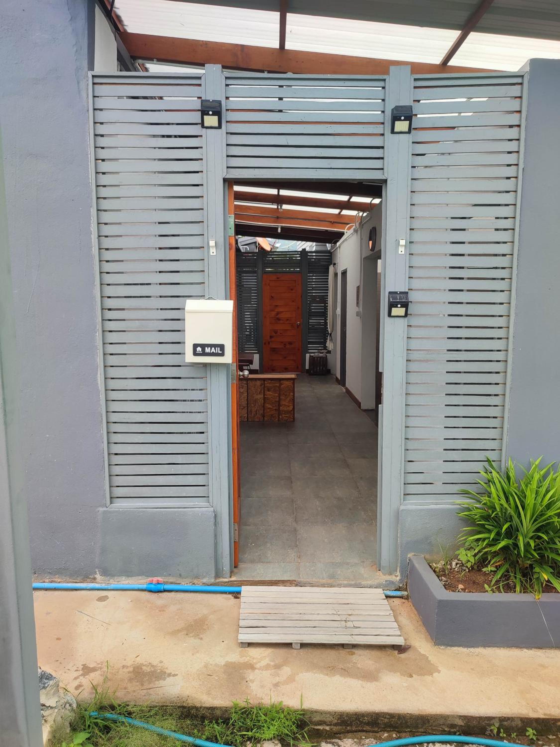 Standard Twin Room - Photo 18