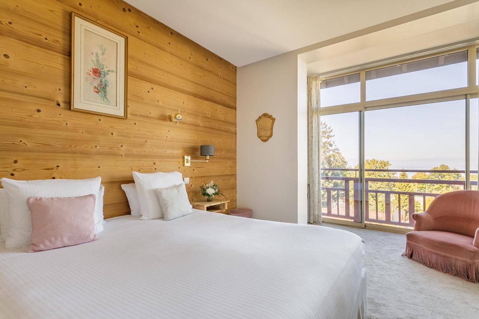 Classic Room - Lake View - Photo 1