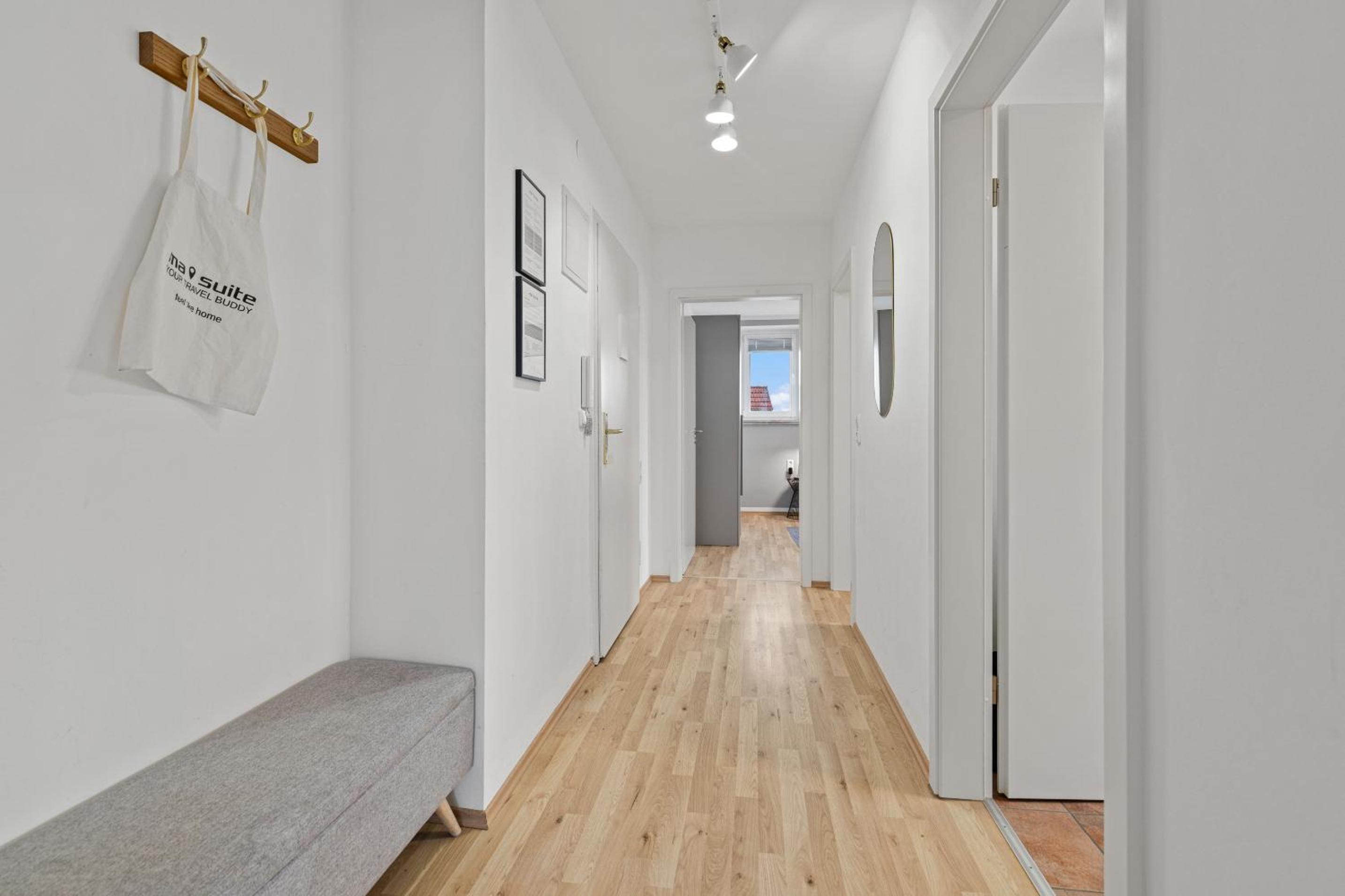One-Bedroom Apartment photo 2