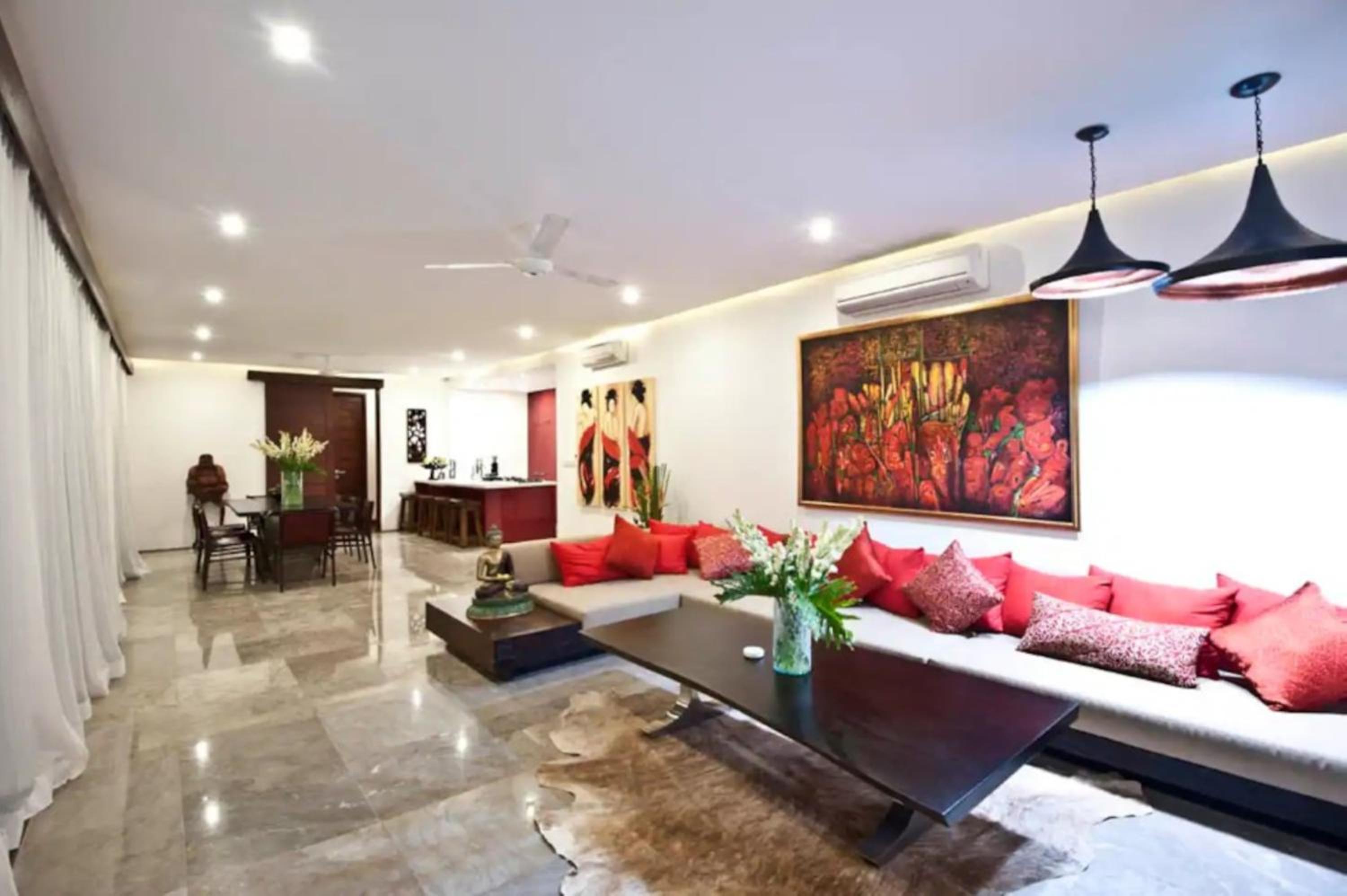 Villa photo 1