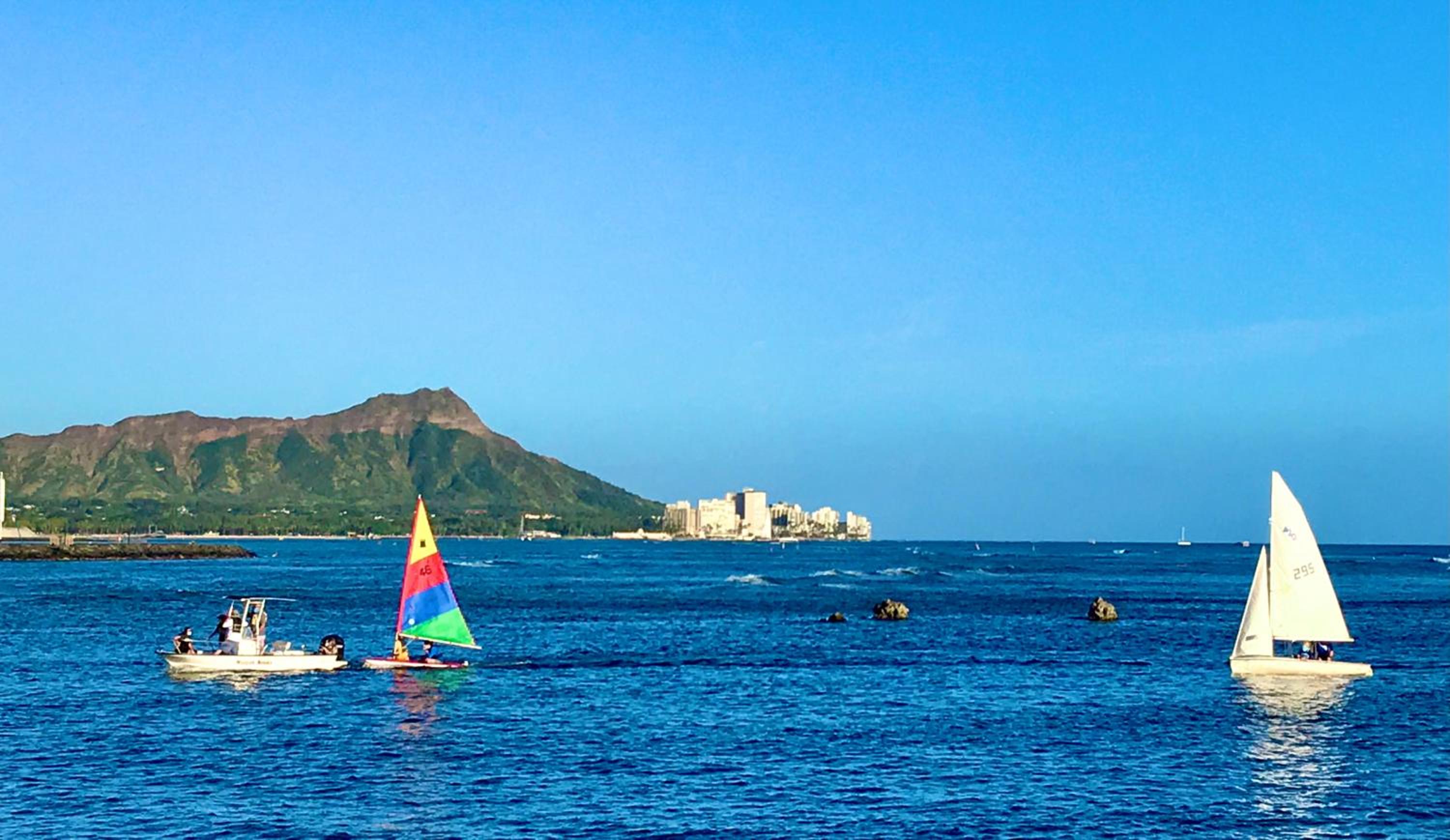 WAIKIKI 2 BEDROOMS, 1 BATH, FREE PARKING, SLEEP 6: Apartment with Pool View photo