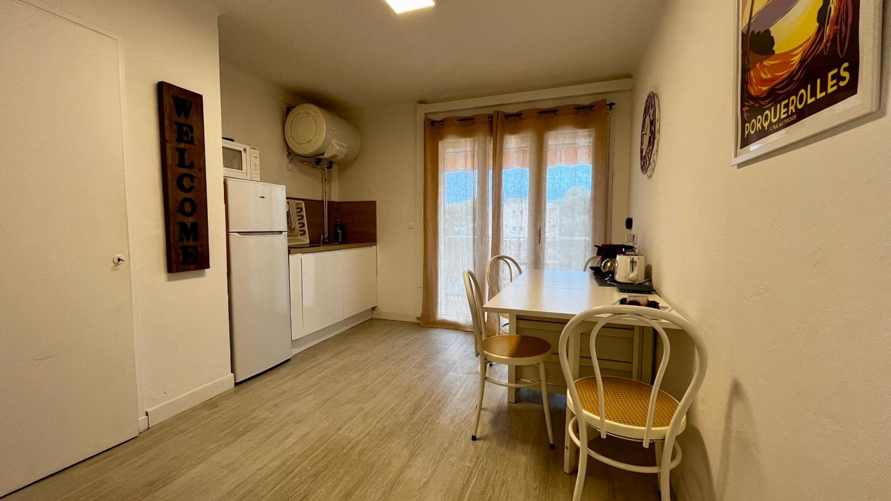 Apartment with Sea View photo 3