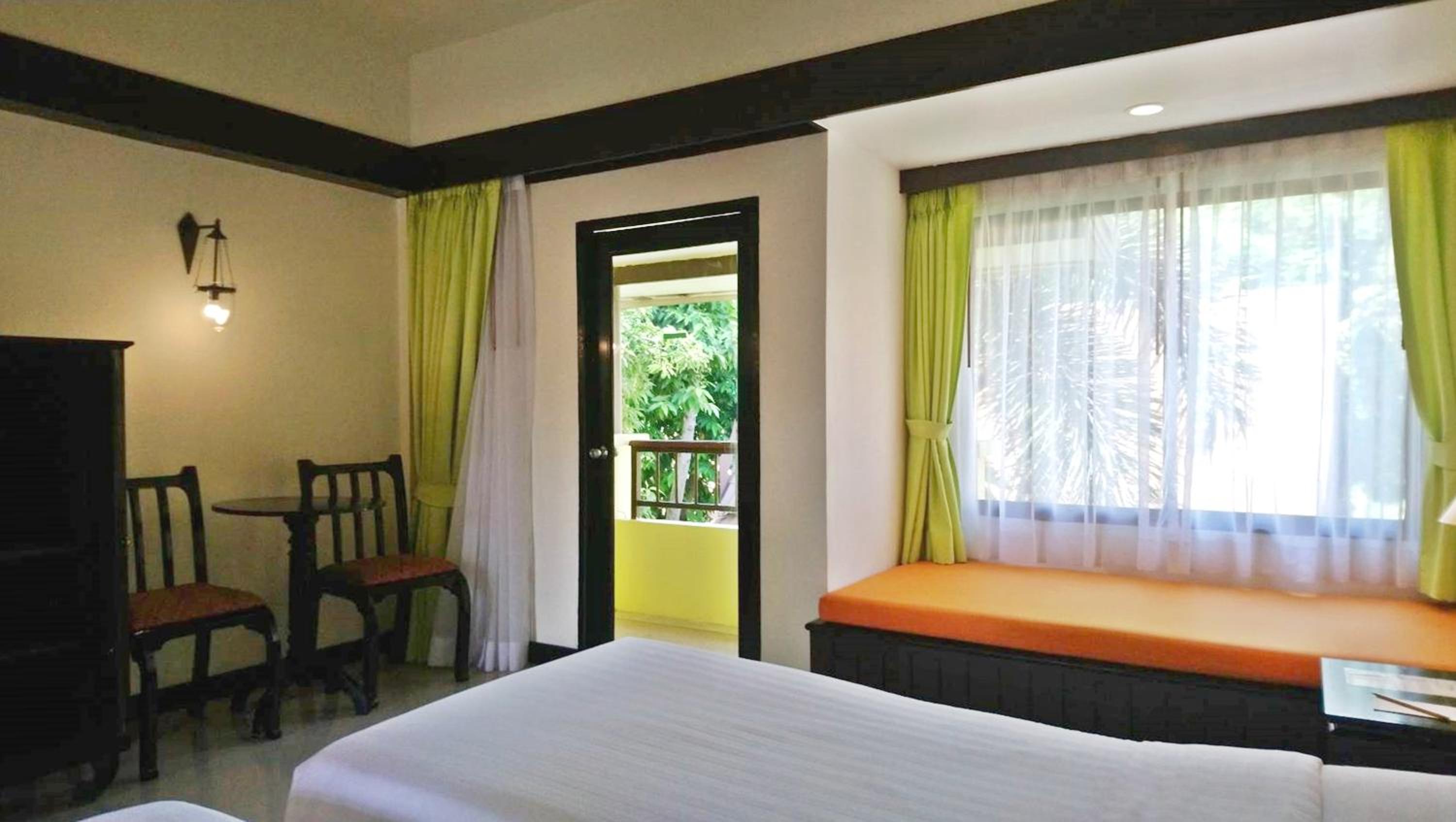 Superior Double or Twin Room with Garden View - Photo 5