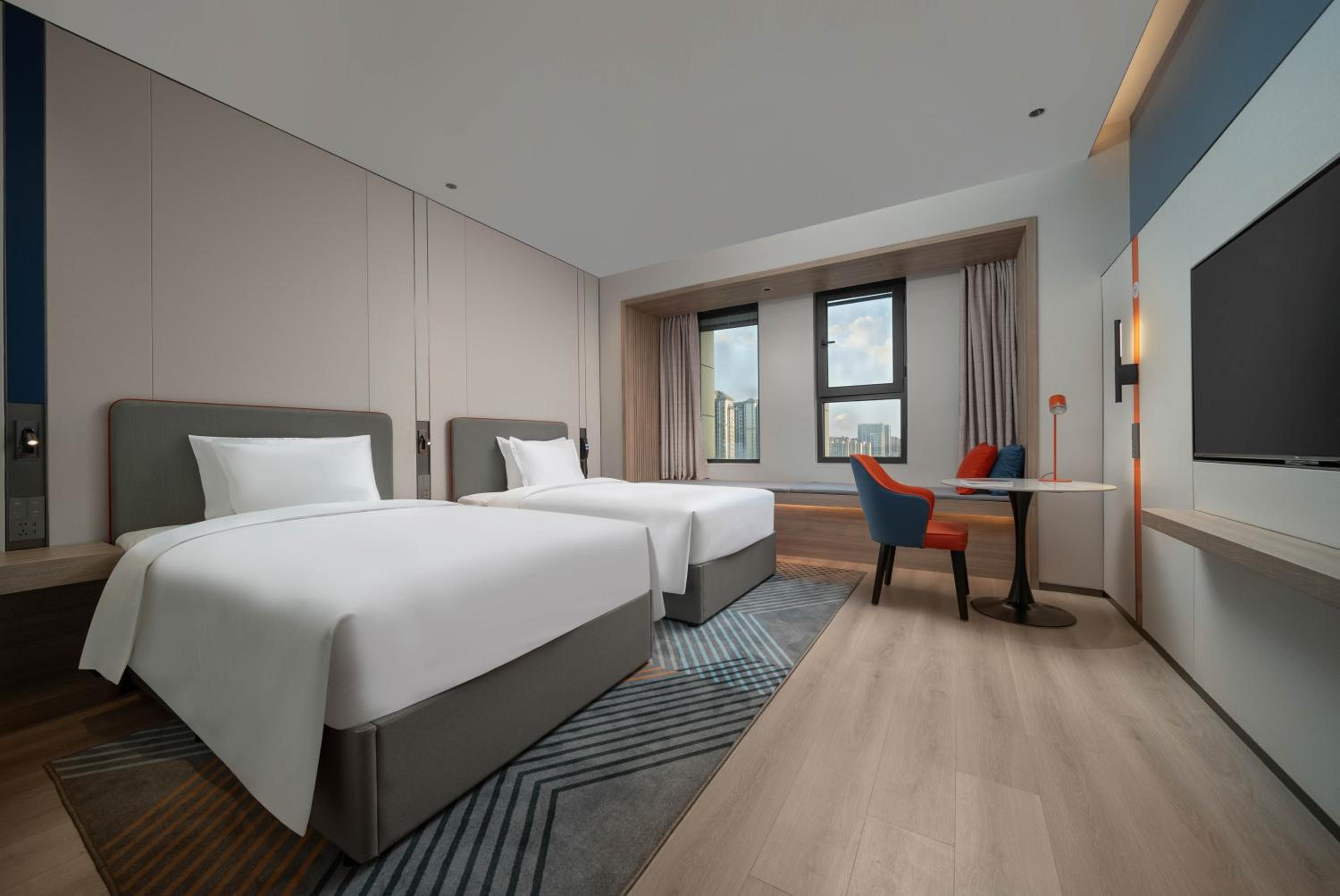 High Floor Standard Twin Room photo 1