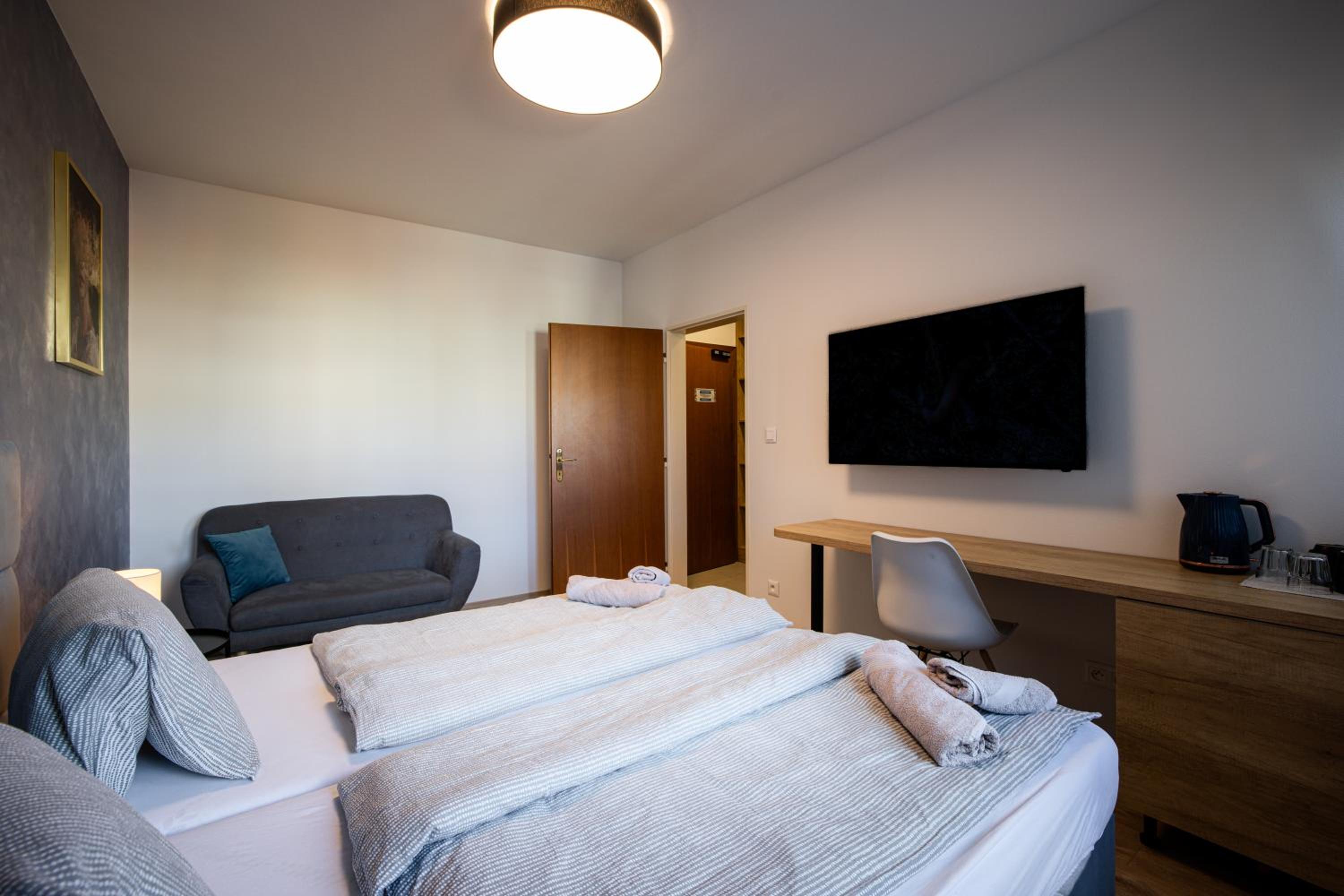Superior Double Room - Photo 3