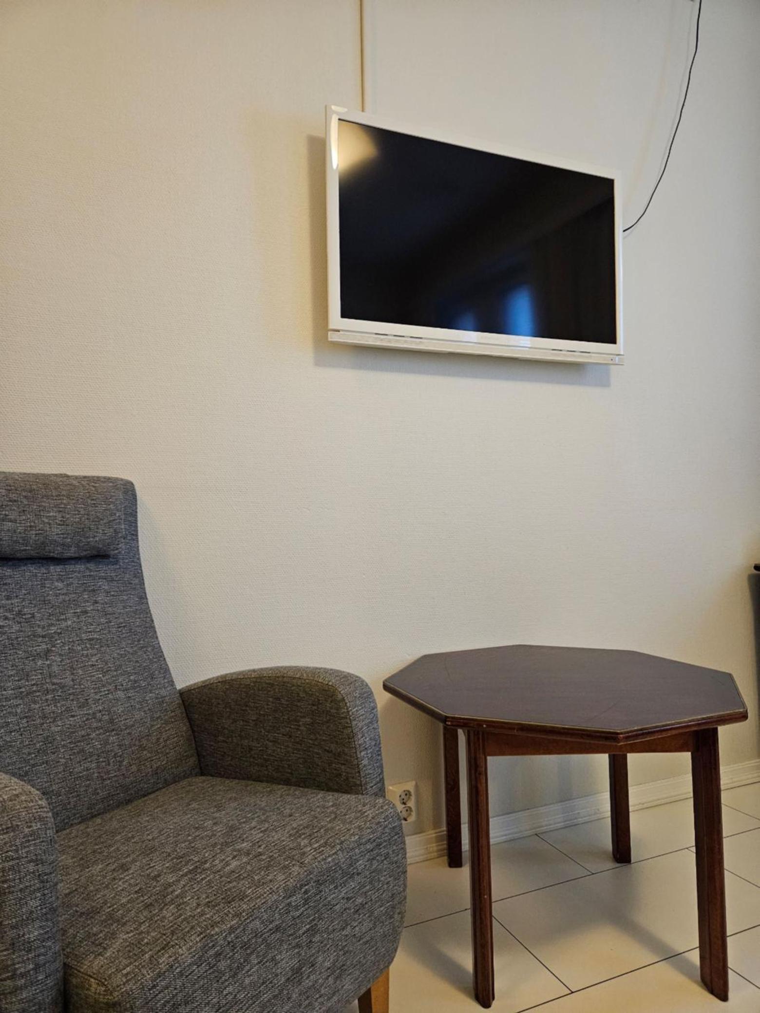 Twin Room - Photo 29