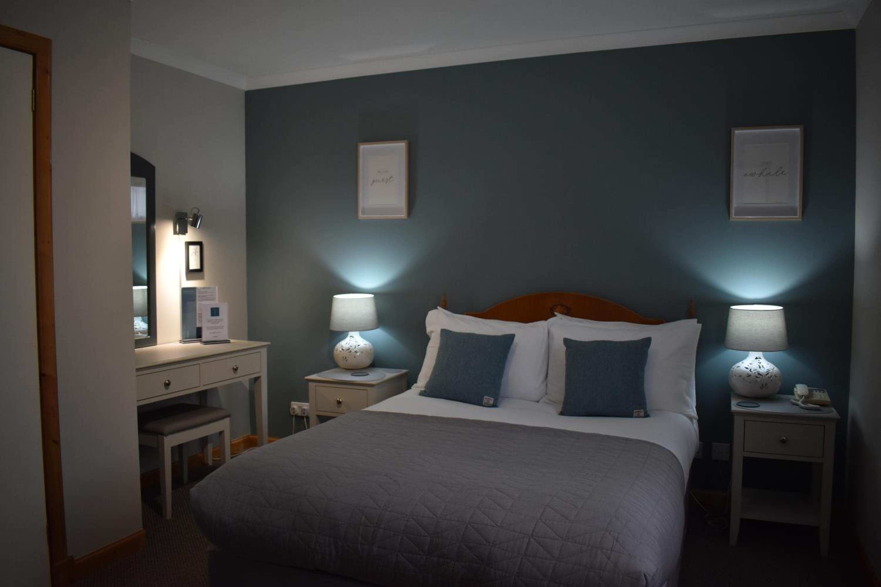 Double Room - Disability Access photo 3