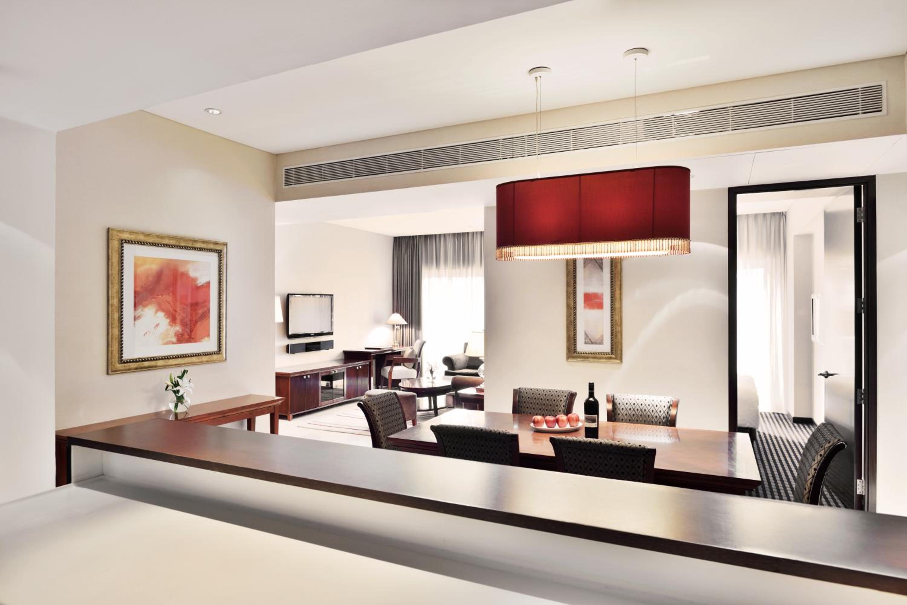Junior Executive Suite, 1 Bedroom Suite, 1 King, Balcony Junior Executive Suite, 1 Bedroom Suite, 1 King, Balcony