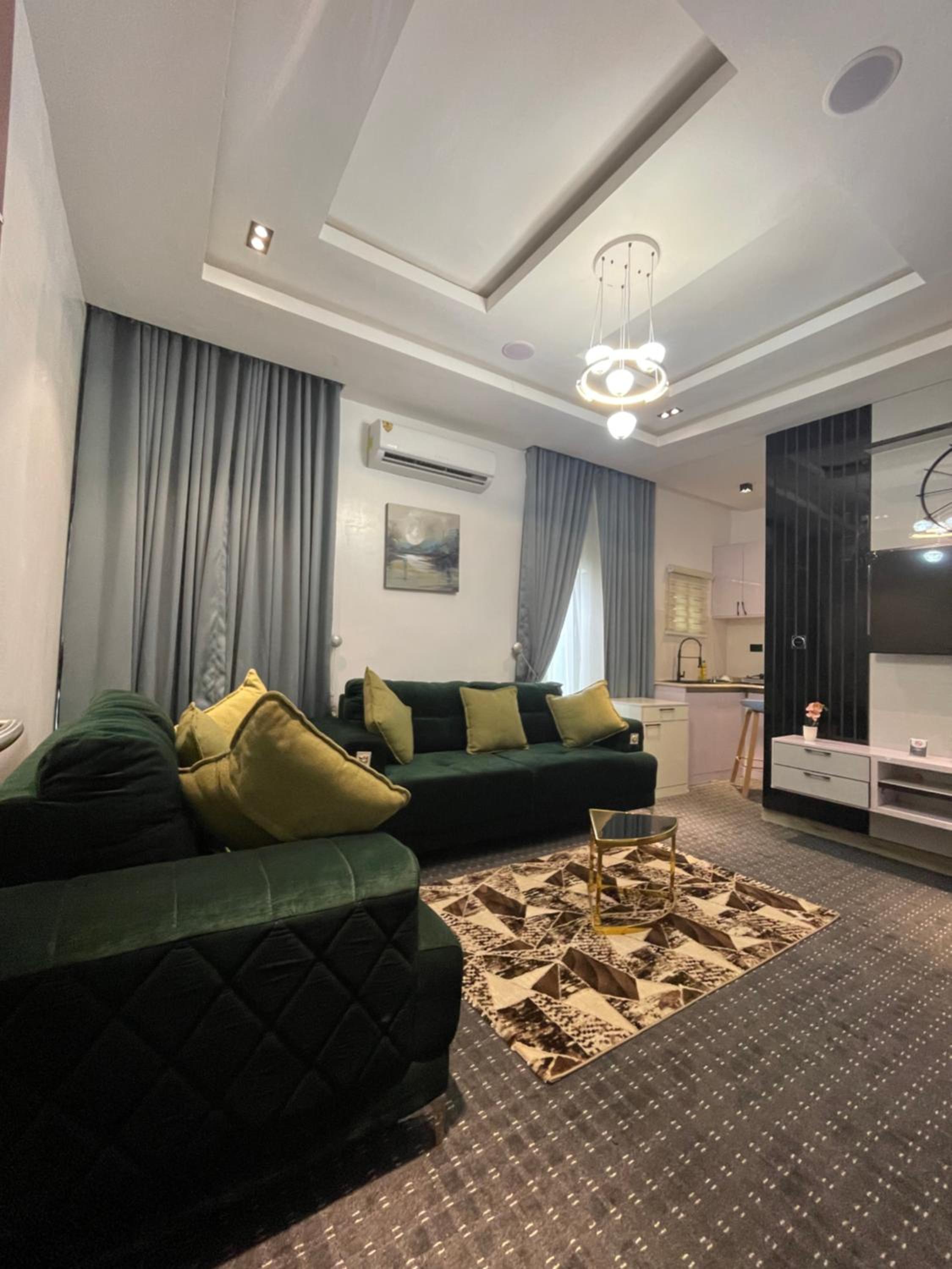 One-Bedroom Apartment - Photo 8