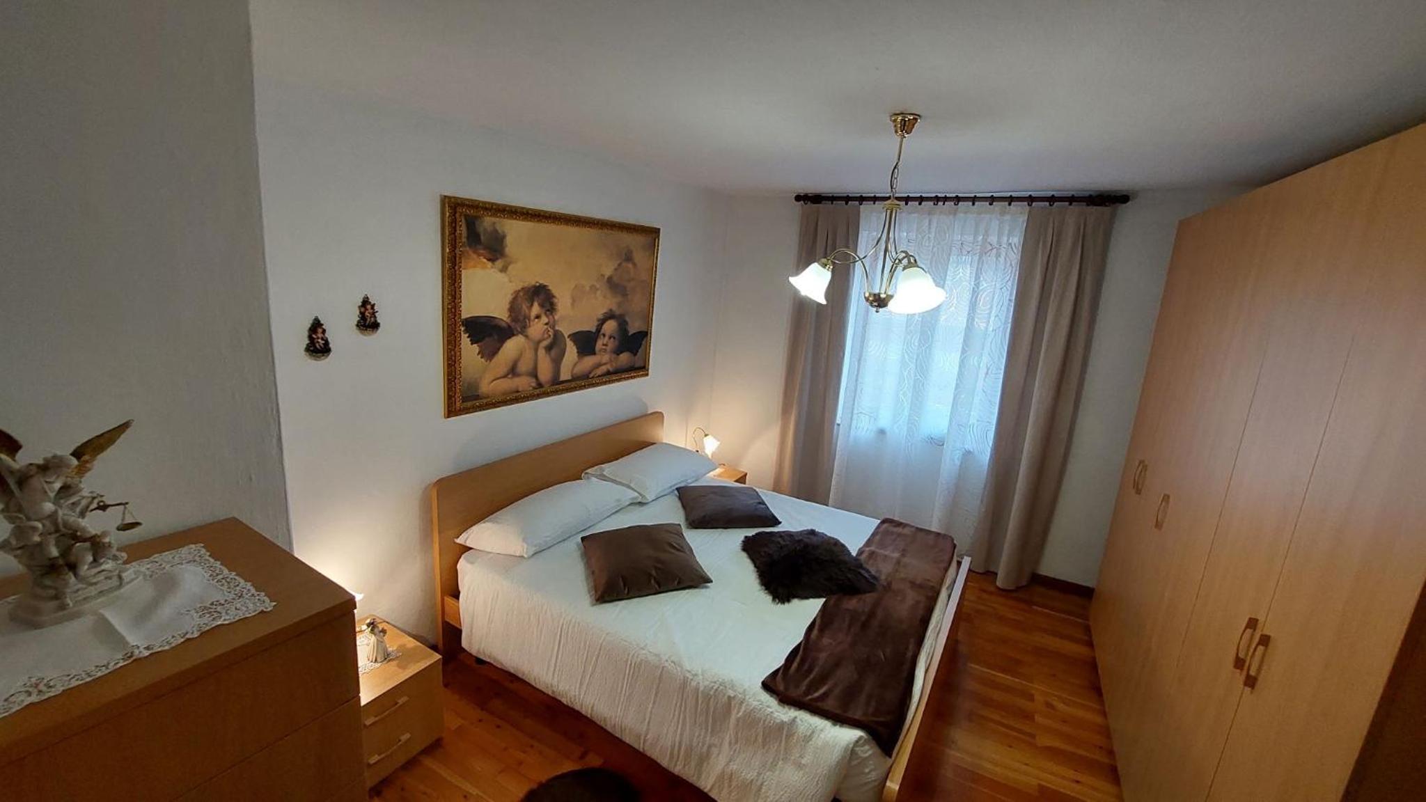 Three-Bedroom Apartment photo 1