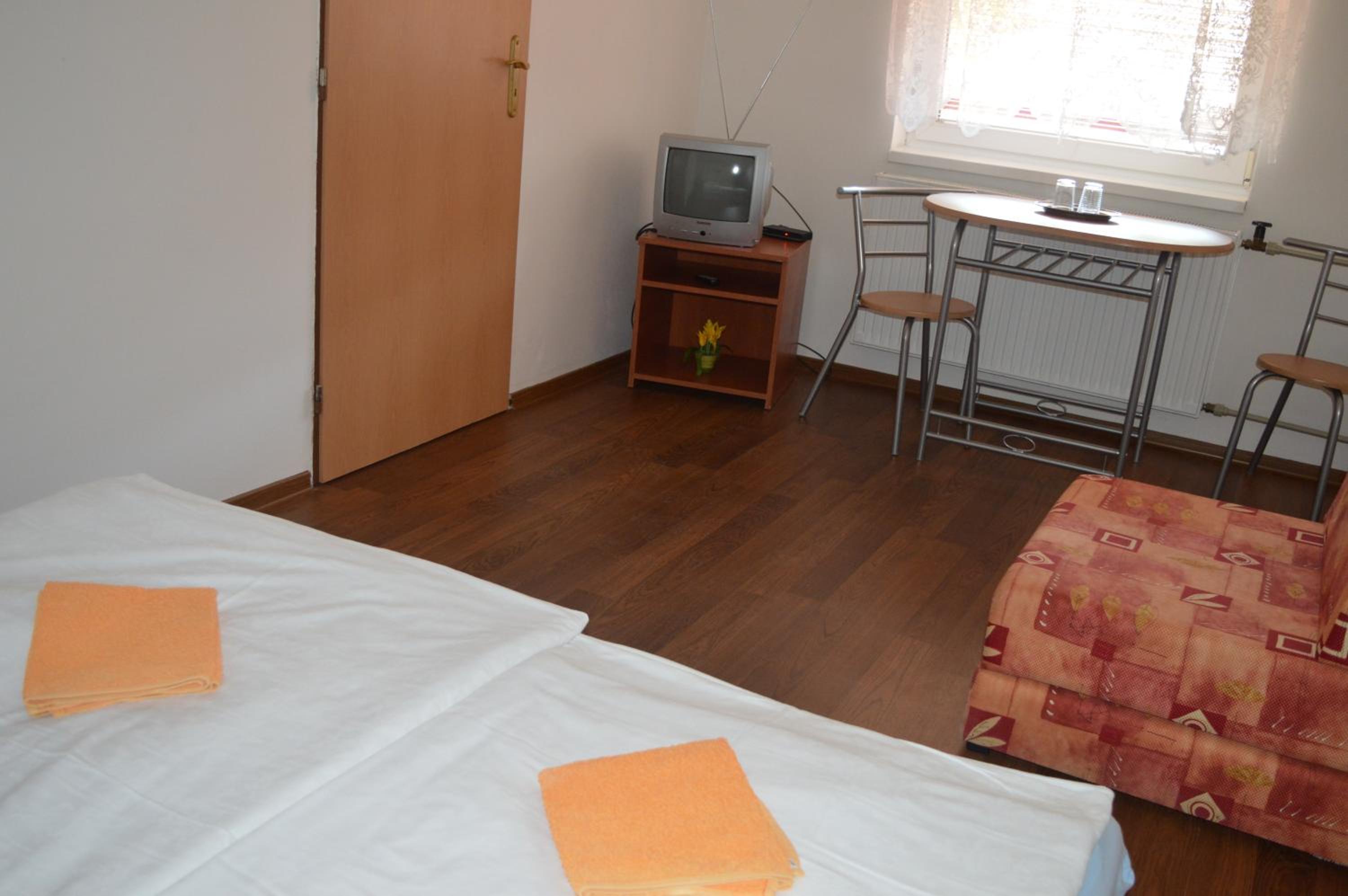 Double Room with Private Bathroom photo 3