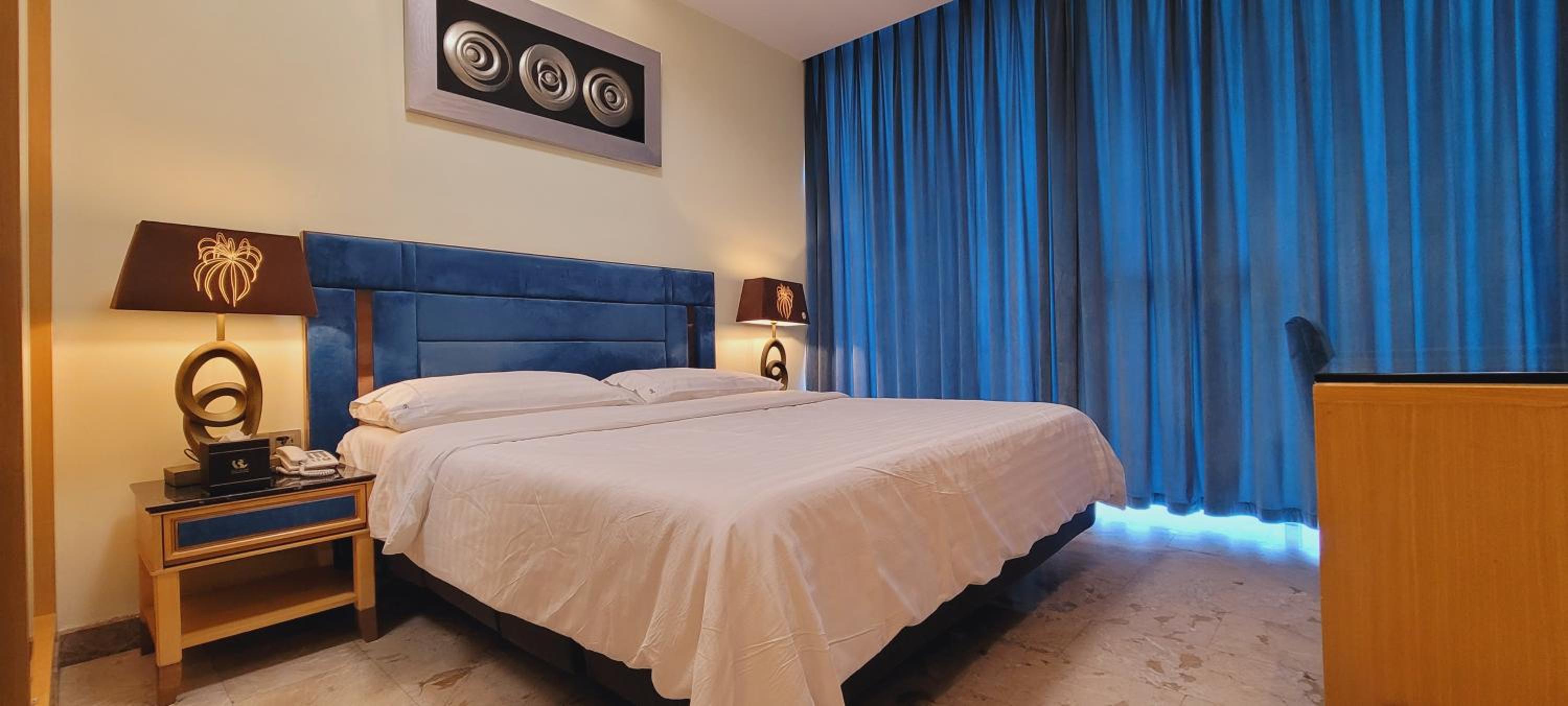 Large Double Room photo 3