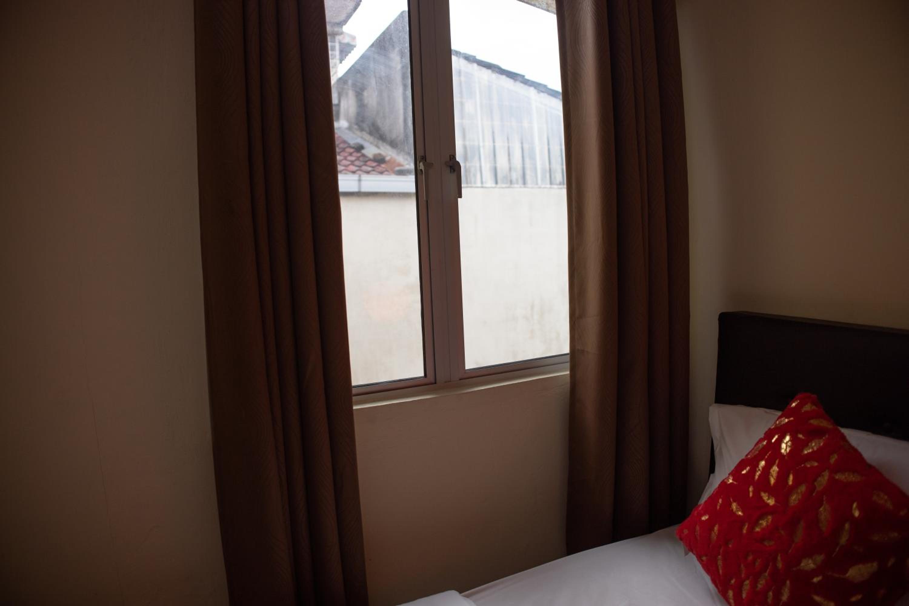 Deluxe Triple Room - Photo 10