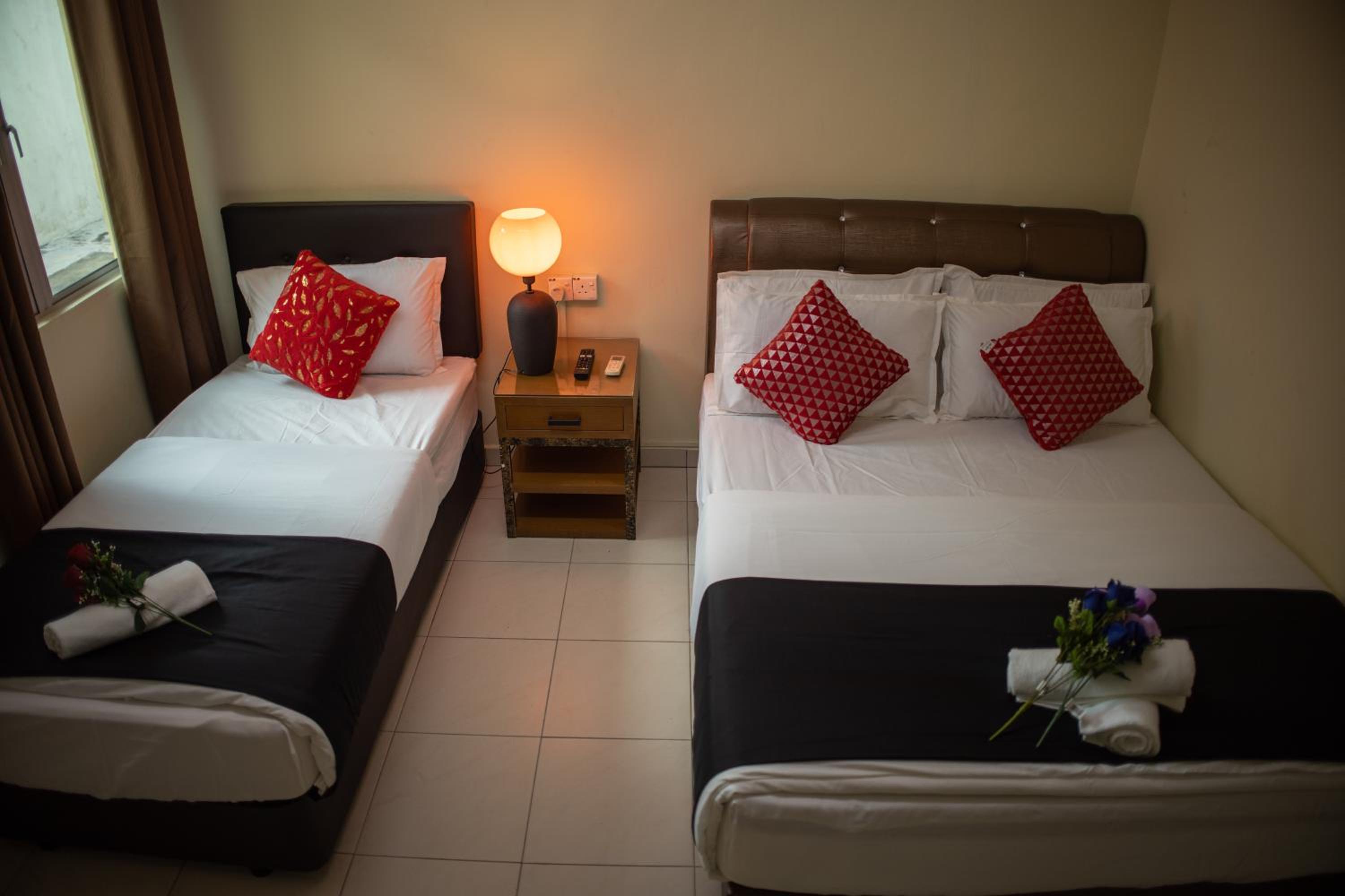 Deluxe Triple Room - Photo 8