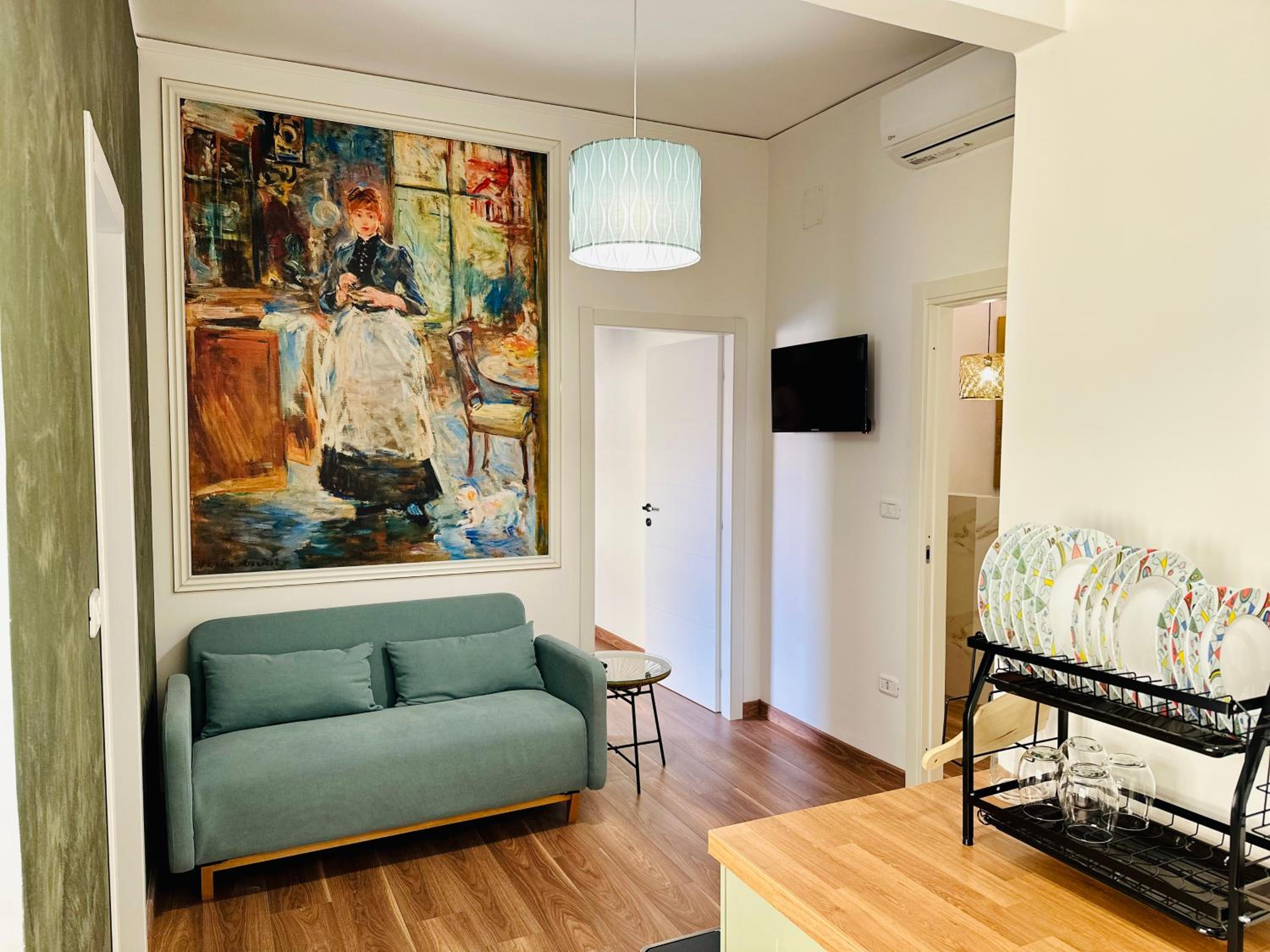 Apartment with Sea View - Photo 5