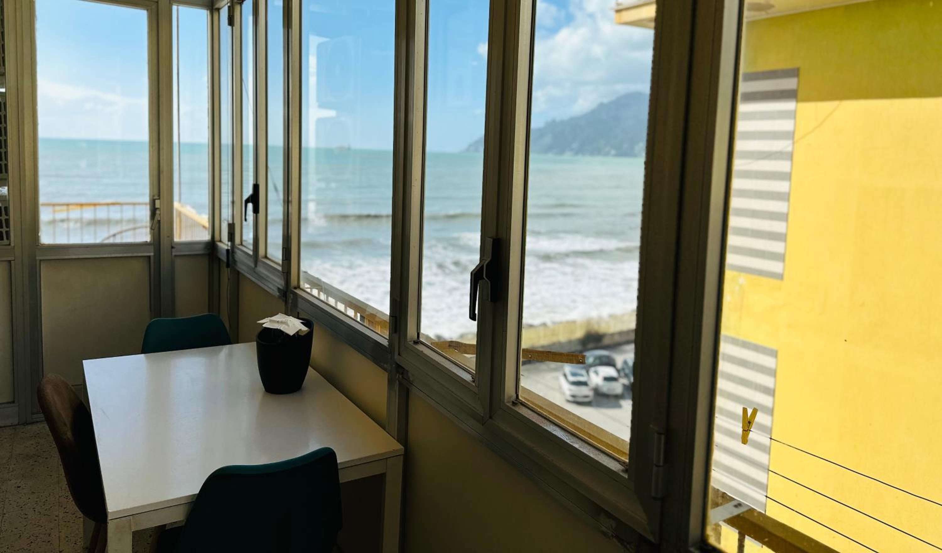 Apartment with Sea View - Photo 8