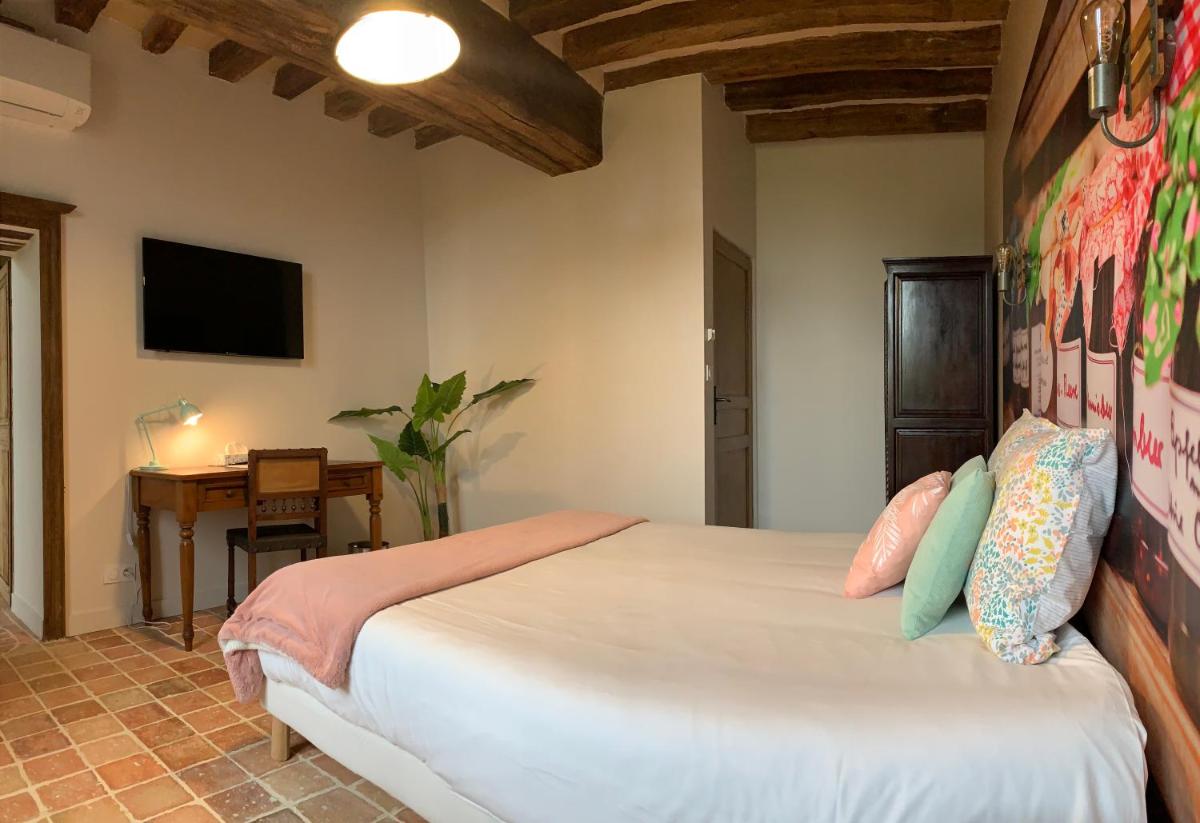 Double Room with Garden View - Photo 19