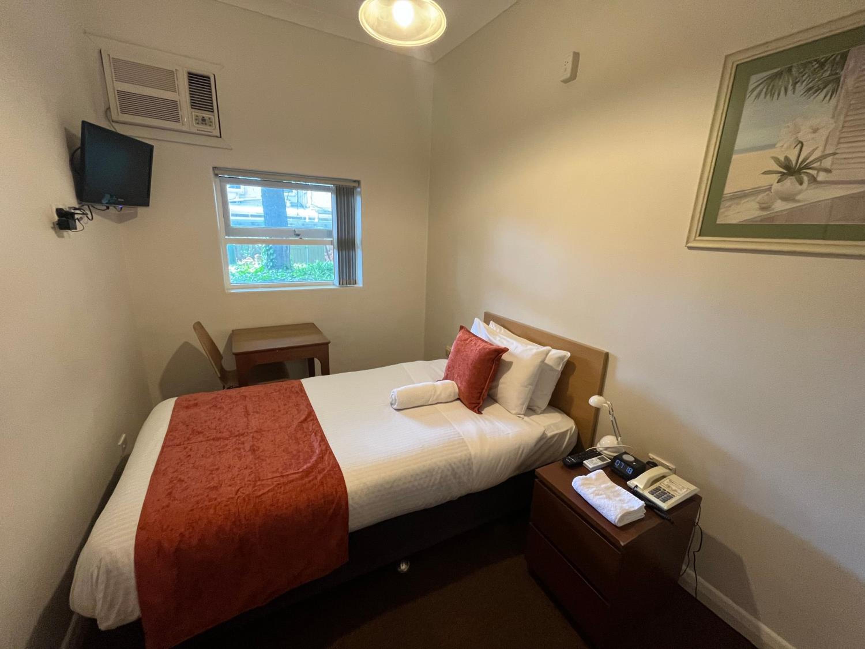 Standard Single Room