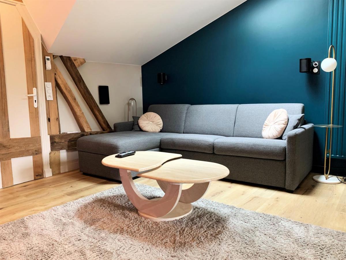 Duplex Suite - Photo 22