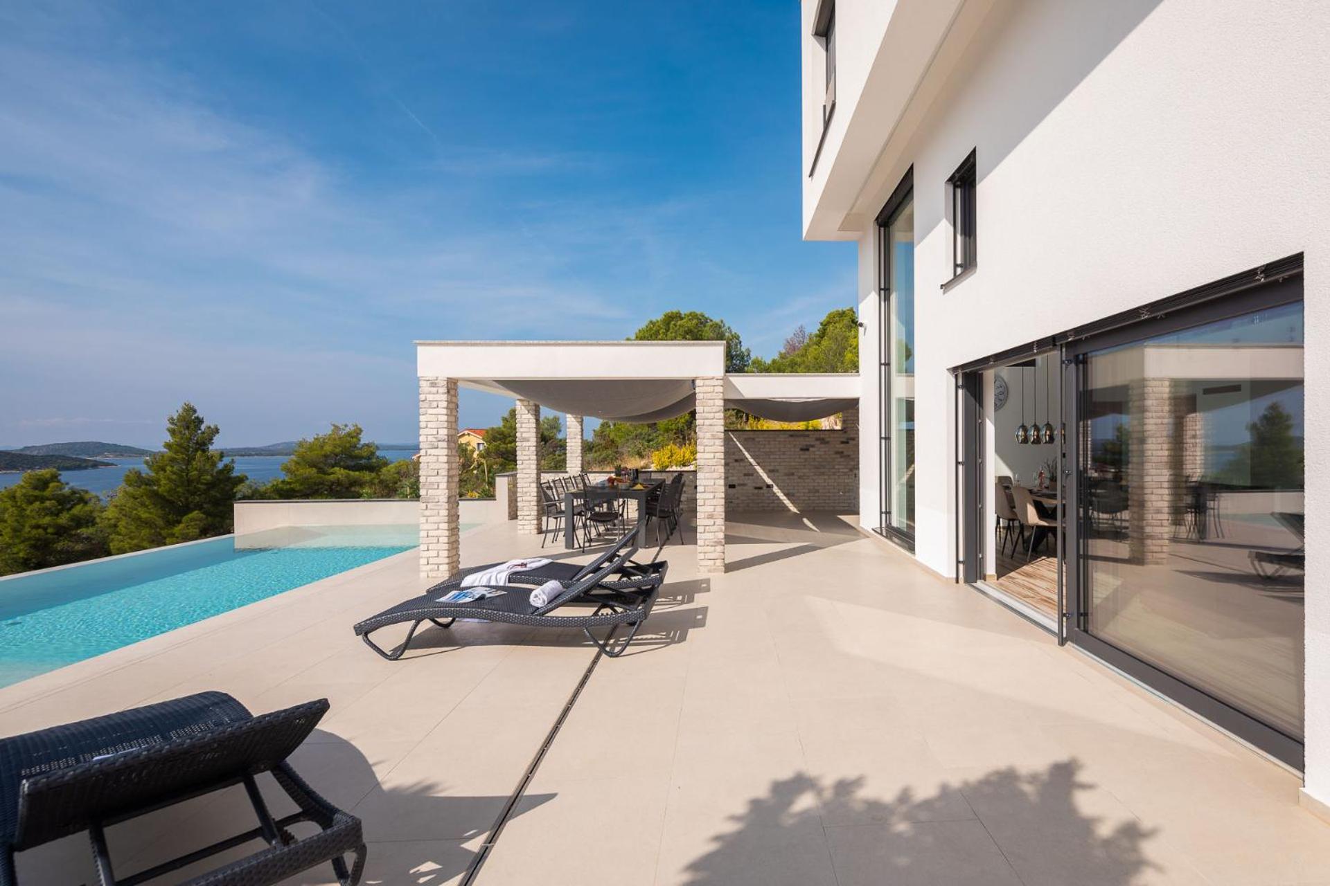 Villa with Private Pool photo 2