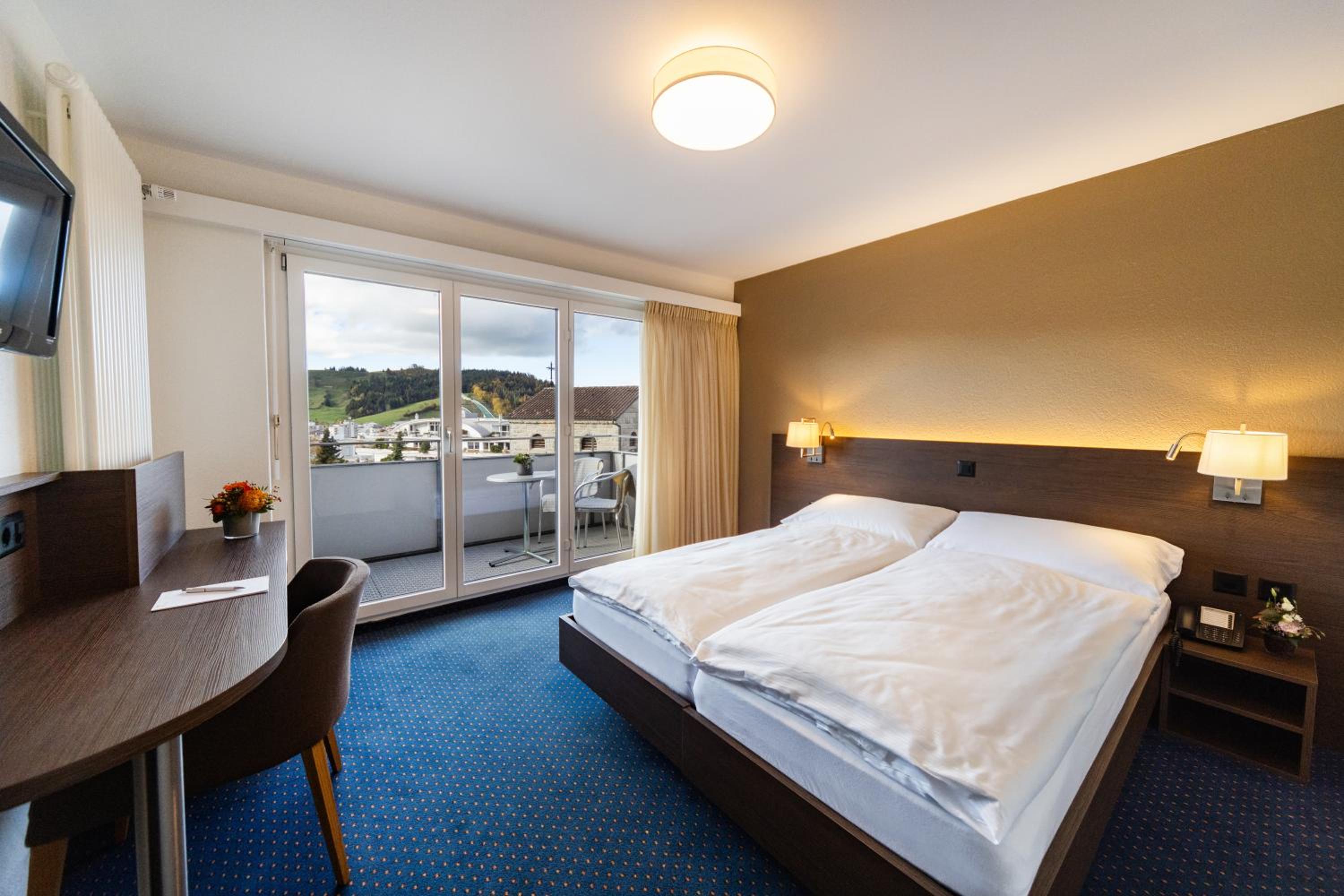 Twin Room with Balcony